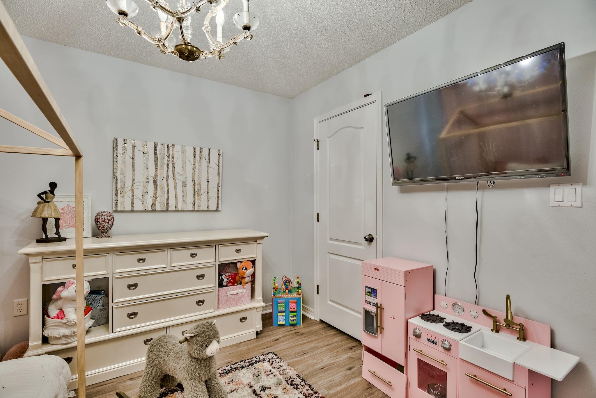 DRIFTWOOD ESTATES - Residential