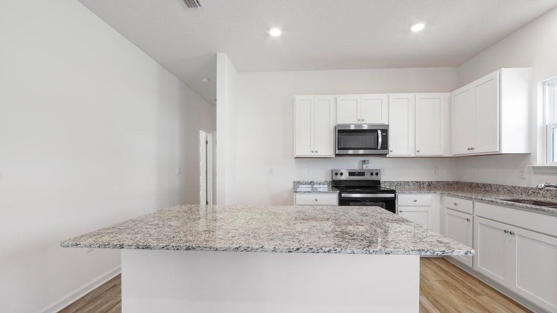 Owl's Head East - Residential Lease