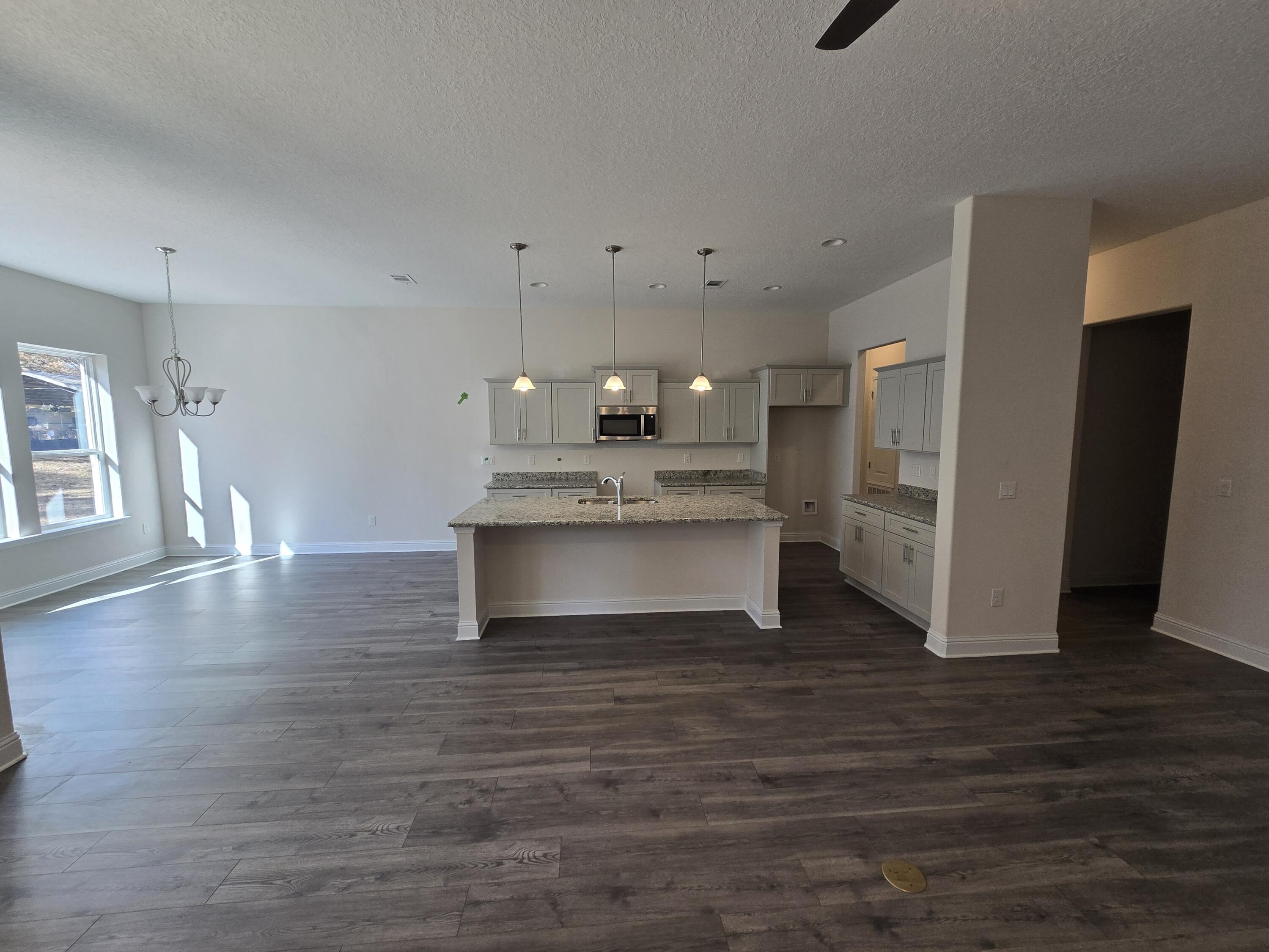 Nature Lake - Residential