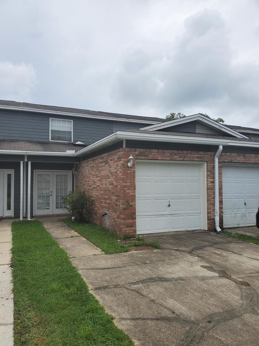 Imagine yourself in this spacious 3/2, 1425 sq. ft townhouse in the heart of Ft. Walton Beach. This two-story house is just minutes away from retail shopping, restaurants and even the hospital.    Traveling 15 minutes either way, you can find yourself at either Hurlburt Field or Eglin AFB.  If it's your day off, don't sweat it in the Florida heat, cause you're only about 15 minutes away from our beautiful white sandy beaches!  Go vacation where you live!    If you're in the heart of everything, why not fall in love with this townhouse and make it yours!    Measurements are deemed to be accurate but buyer to verify dimensions and square footage.