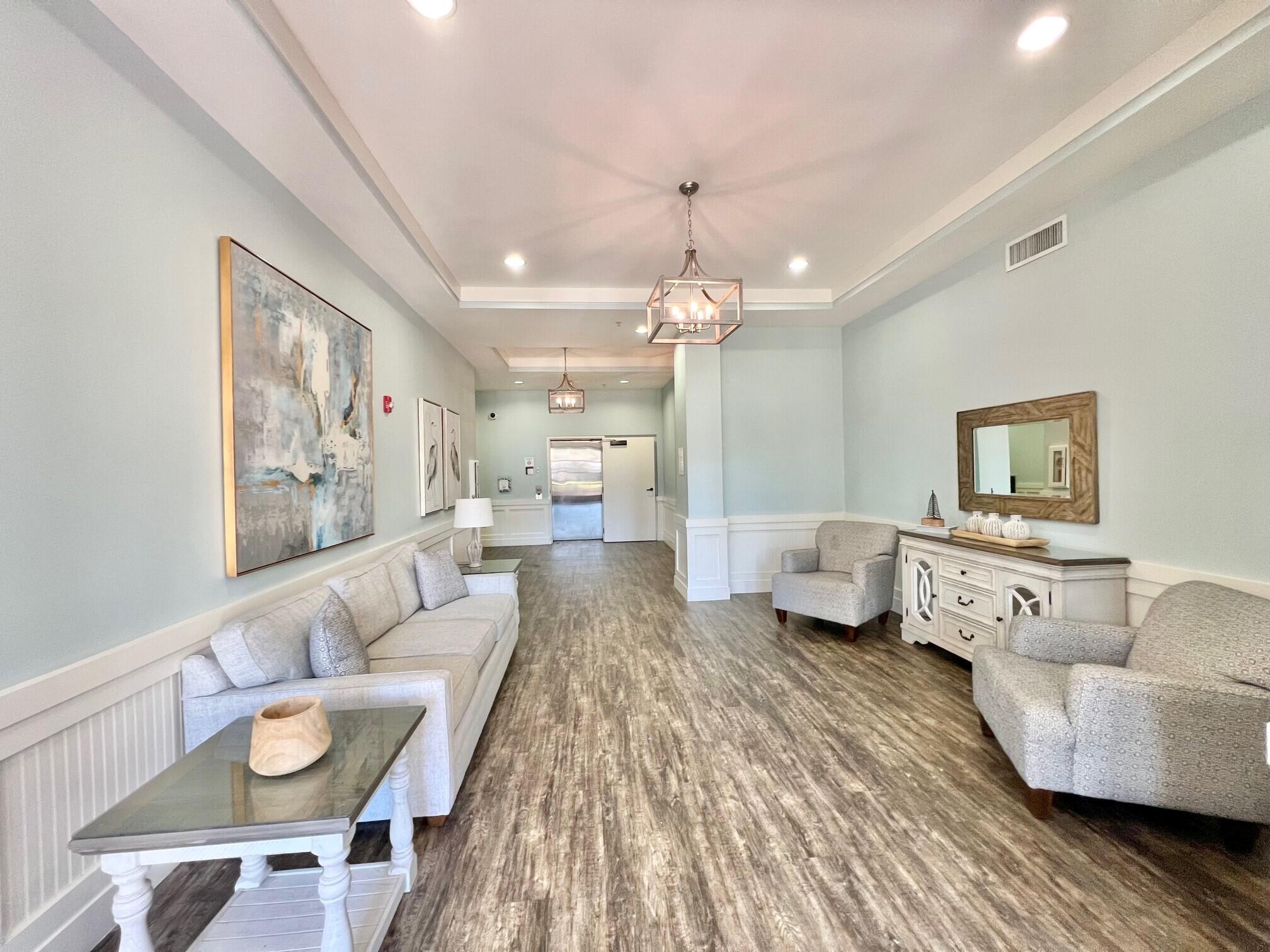 OBSERVATION POINT NORTH - Residential Lease