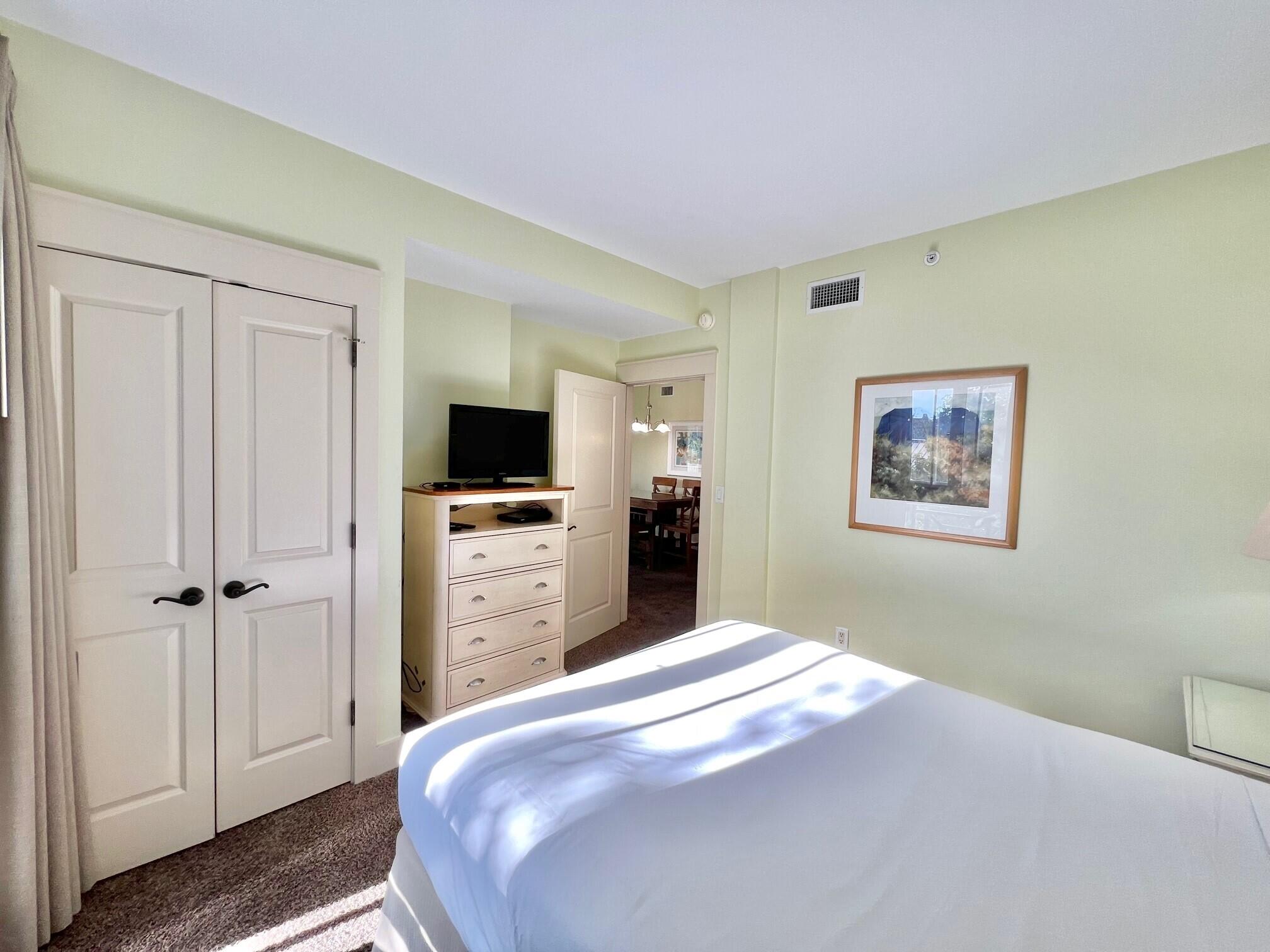 OBSERVATION POINT NORTH - Residential Lease