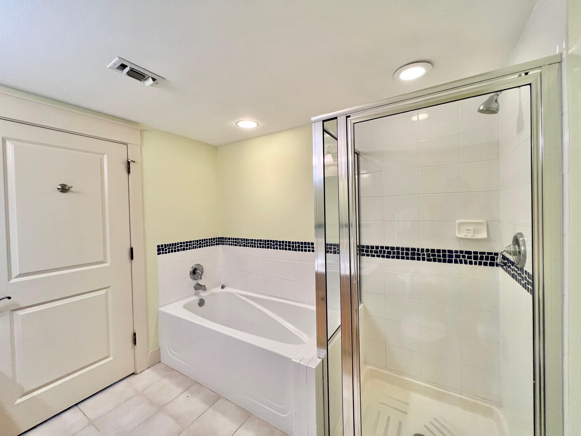 OBSERVATION POINT NORTH - Residential Lease