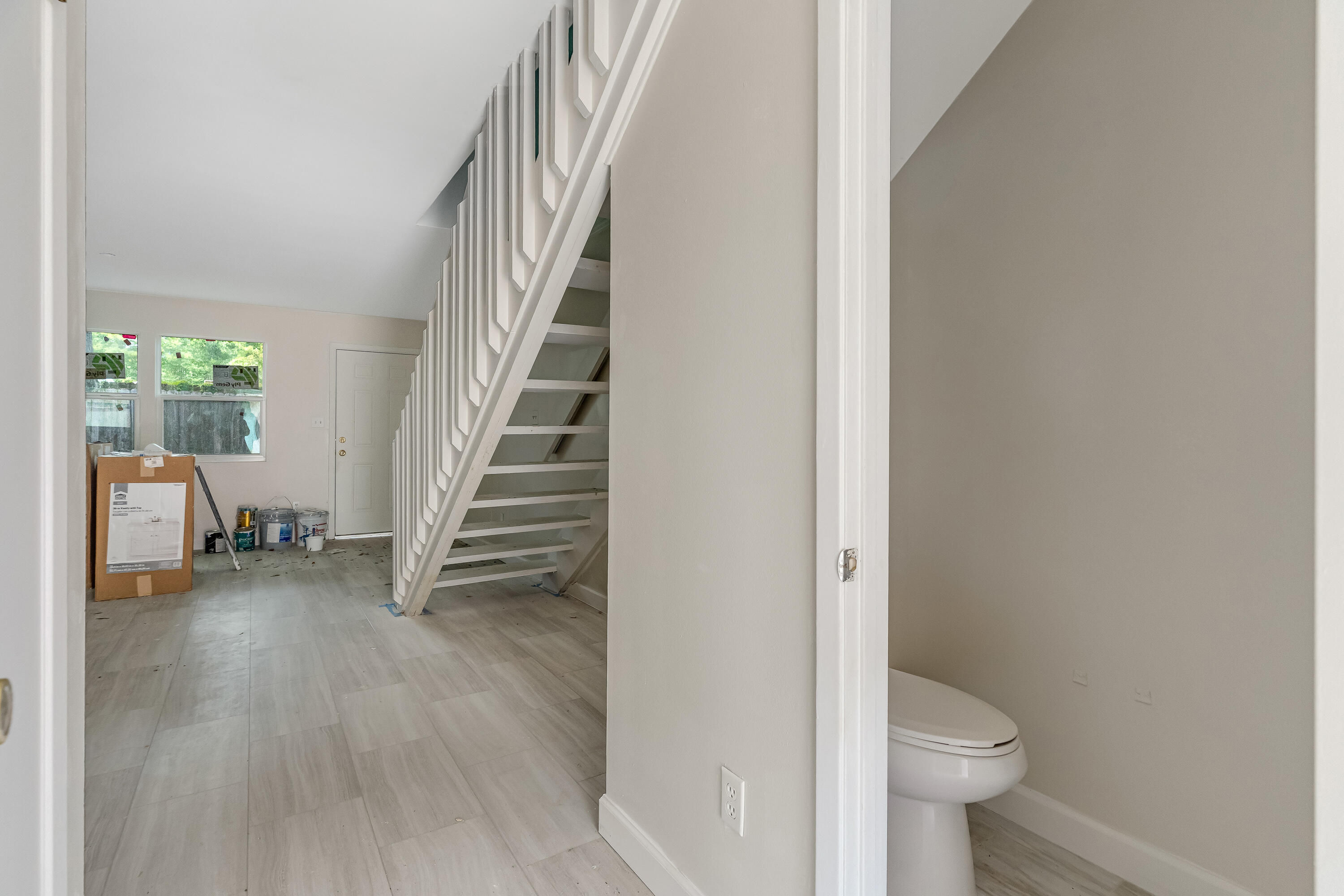 CEDAR AVE CONDO - Residential