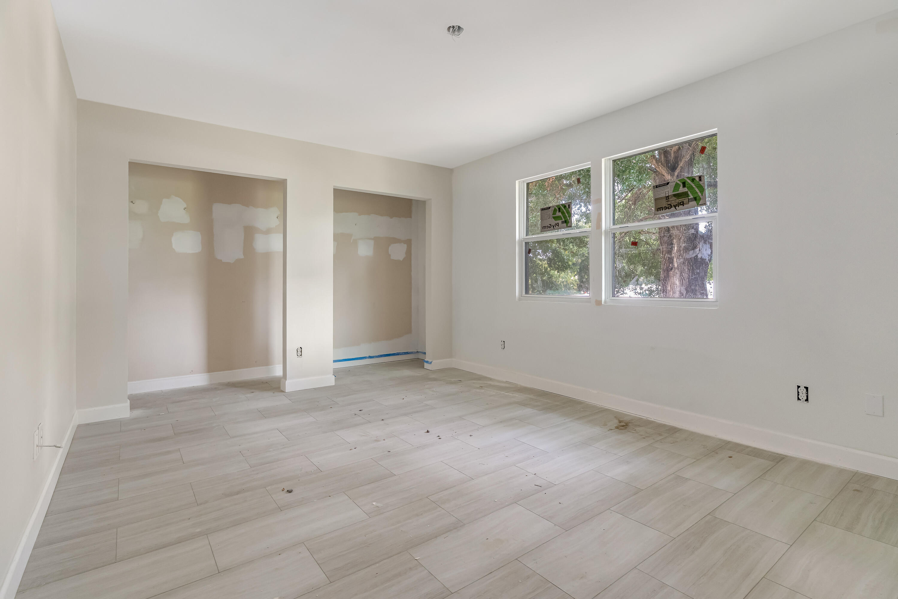 CEDAR AVE CONDO - Residential