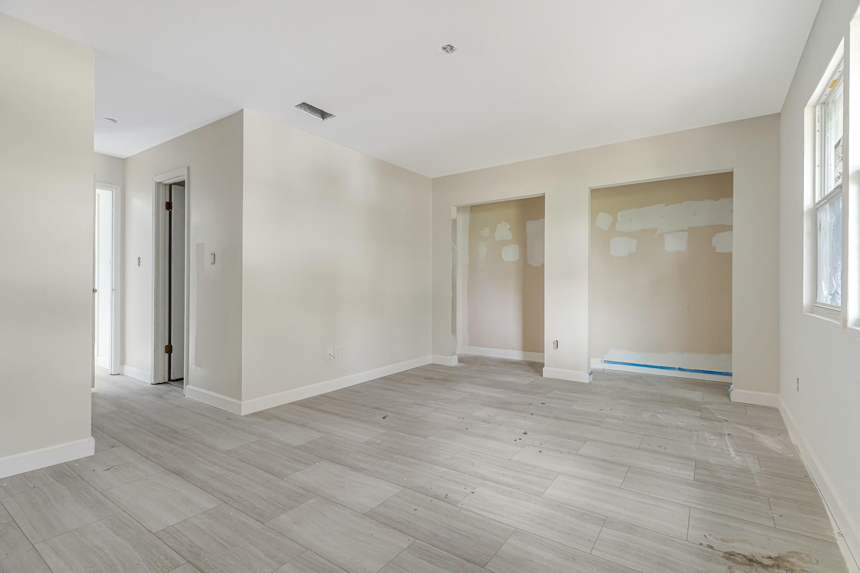 CEDAR AVE CONDO - Residential
