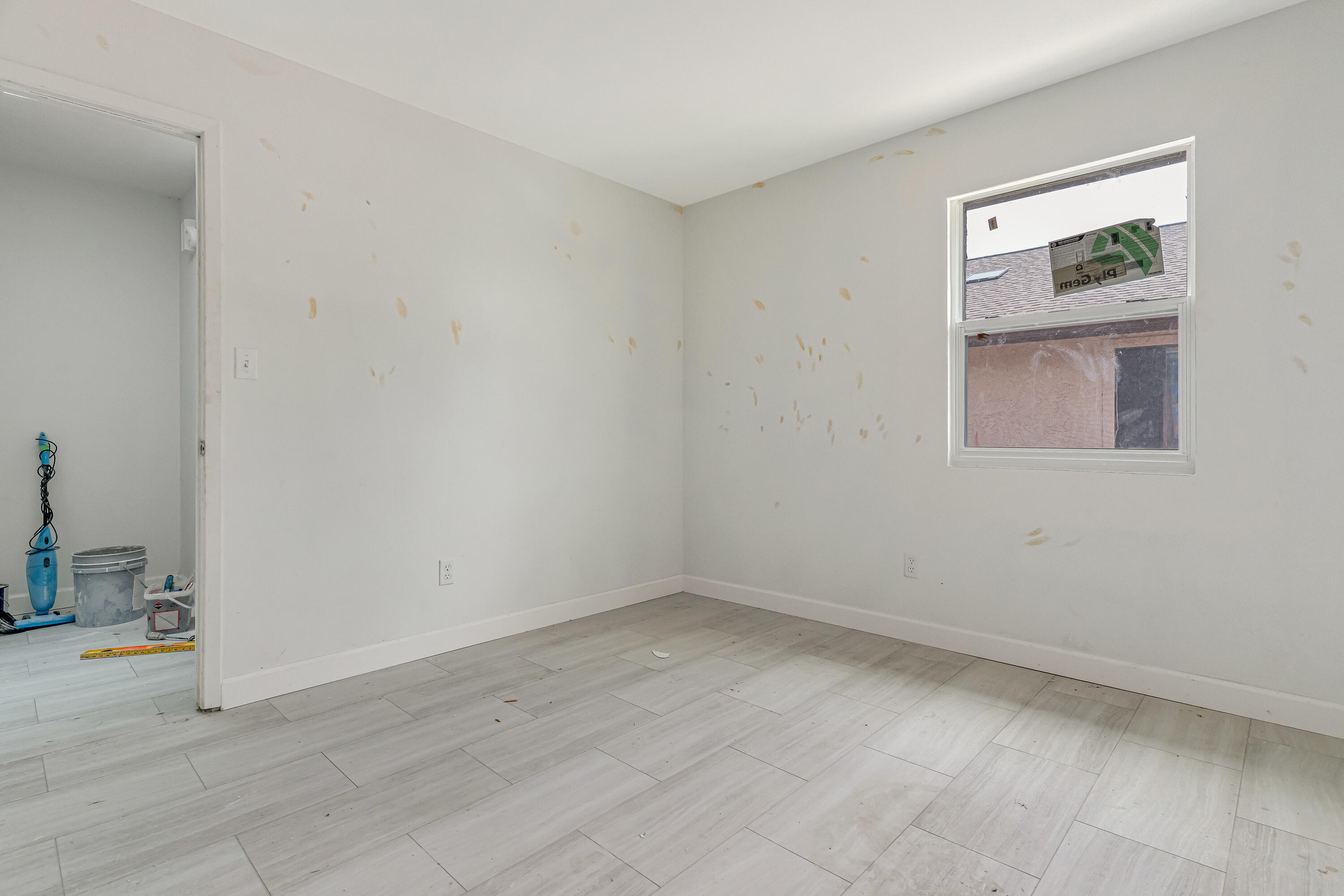 CEDAR AVE CONDO - Residential