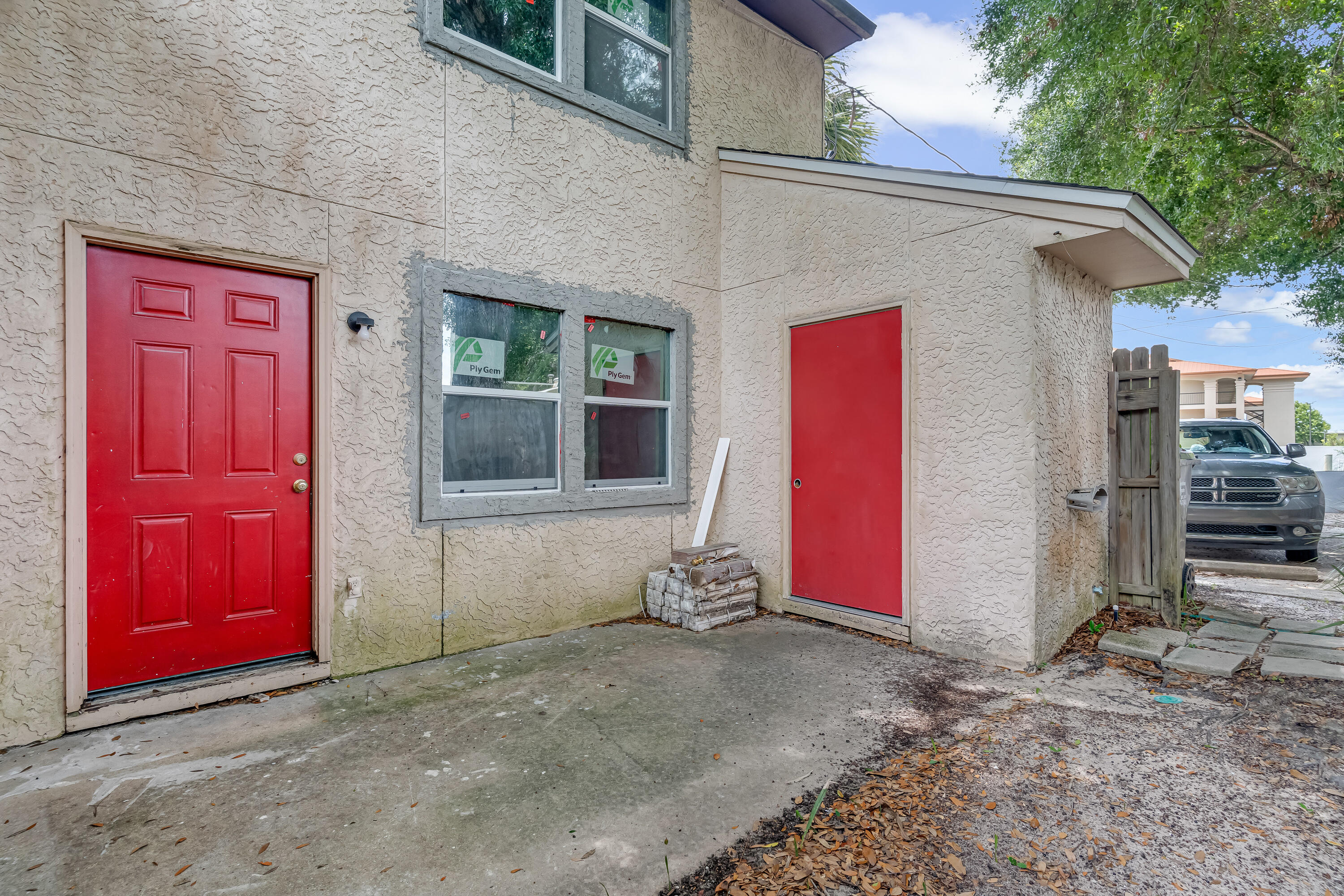 CEDAR AVE CONDO - Residential