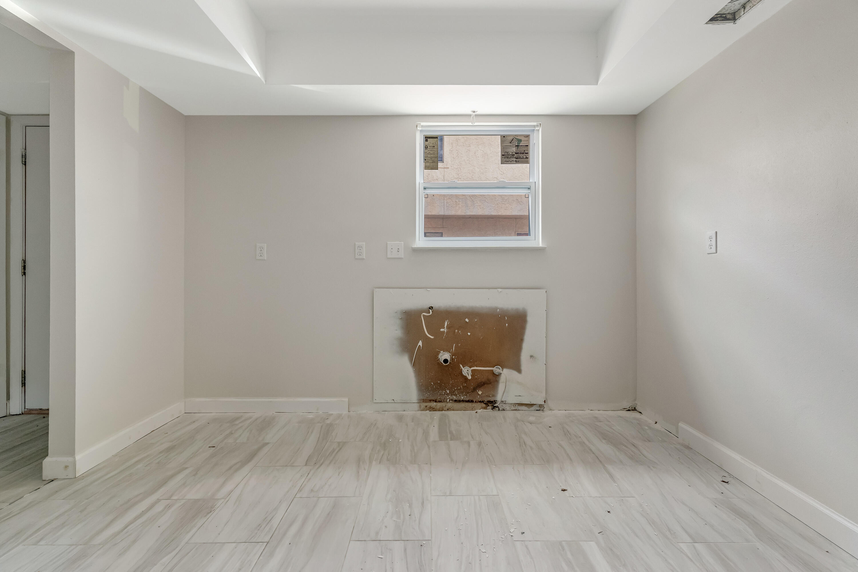 CEDAR AVE CONDO - Residential
