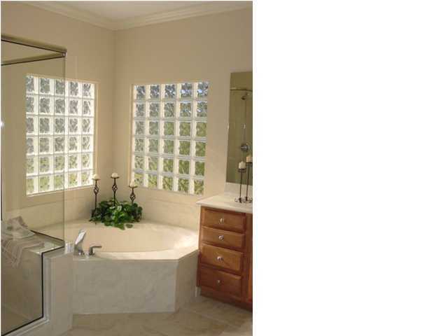 VILLAS ST ANDREWS BLUEWATER BAY - Residential Lease