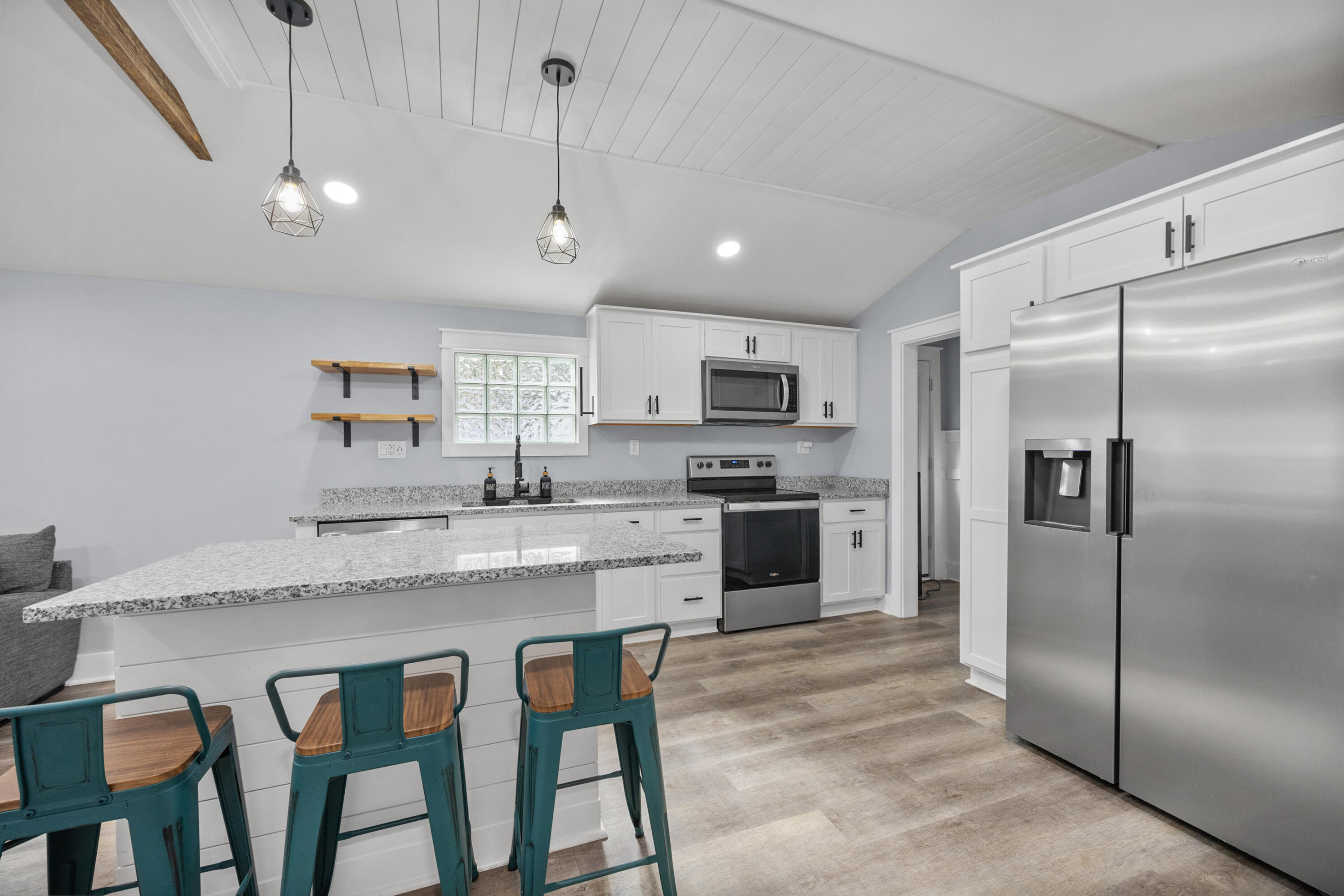 CRESTVIEW - Residential