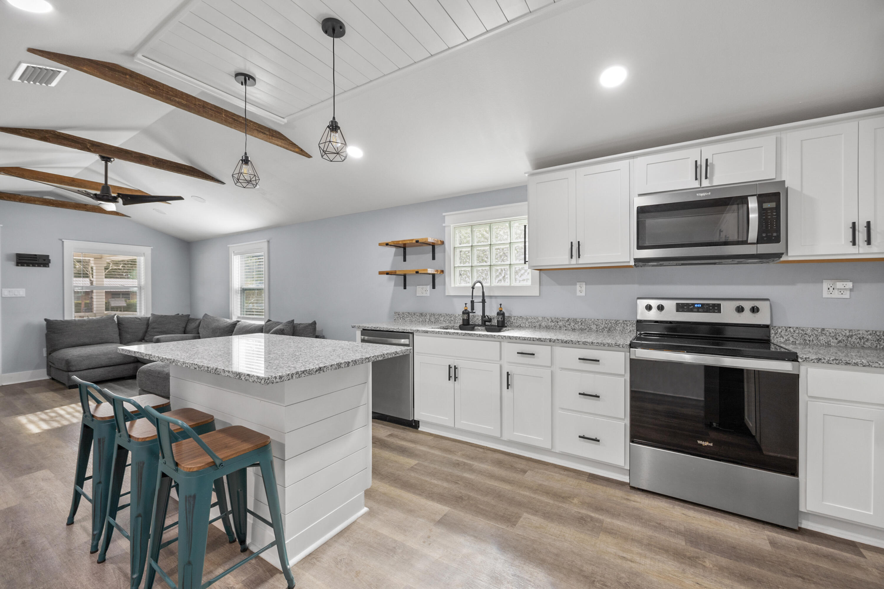 CRESTVIEW - Residential