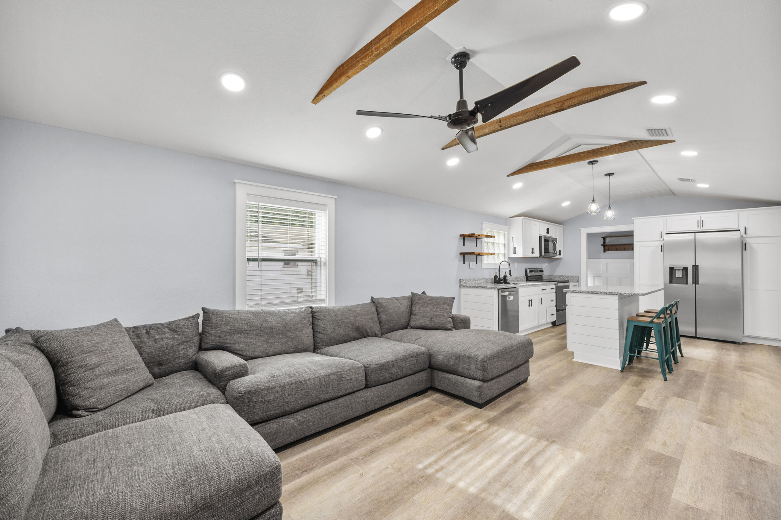 CRESTVIEW - Residential