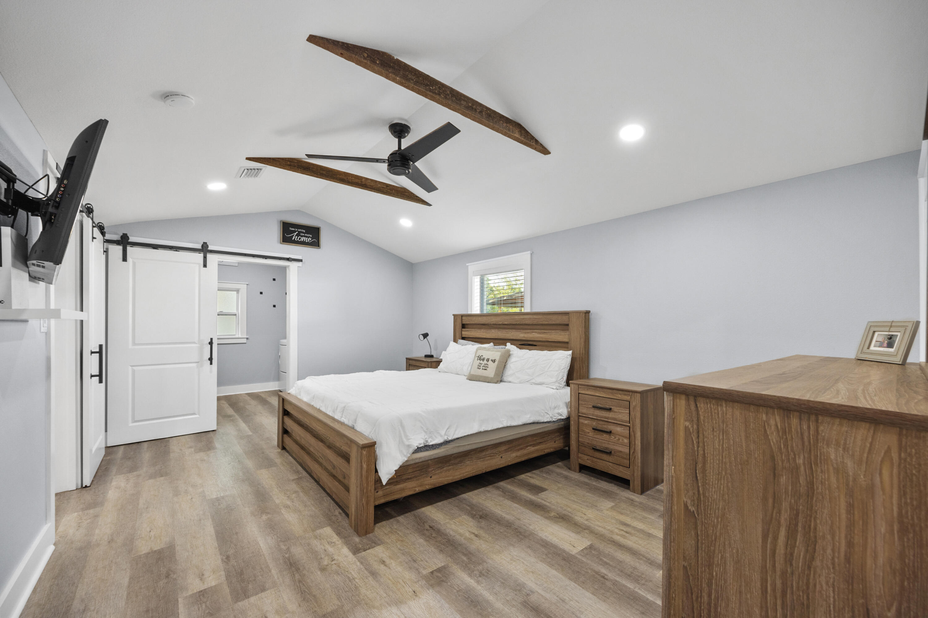 CRESTVIEW - Residential