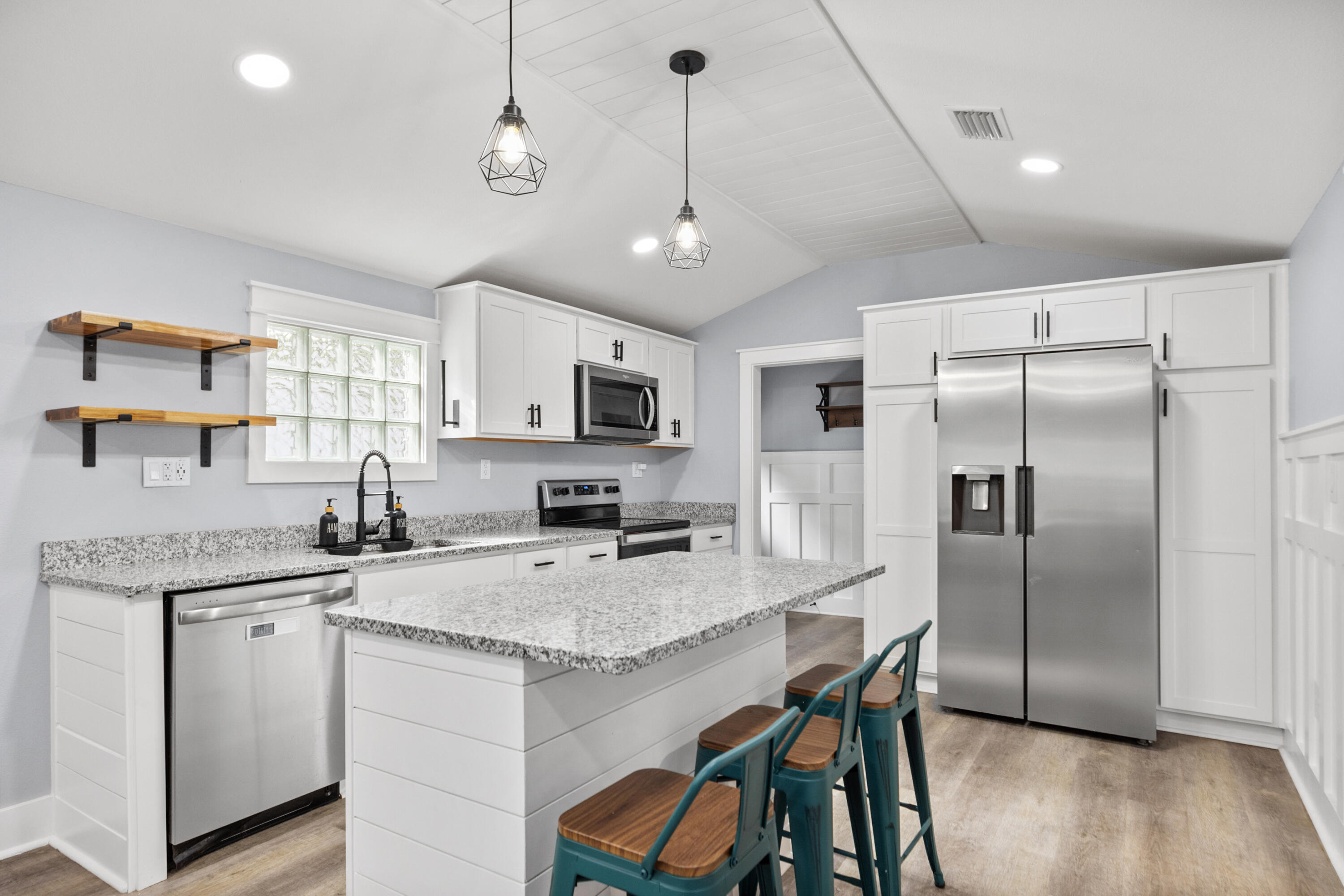 CRESTVIEW - Residential