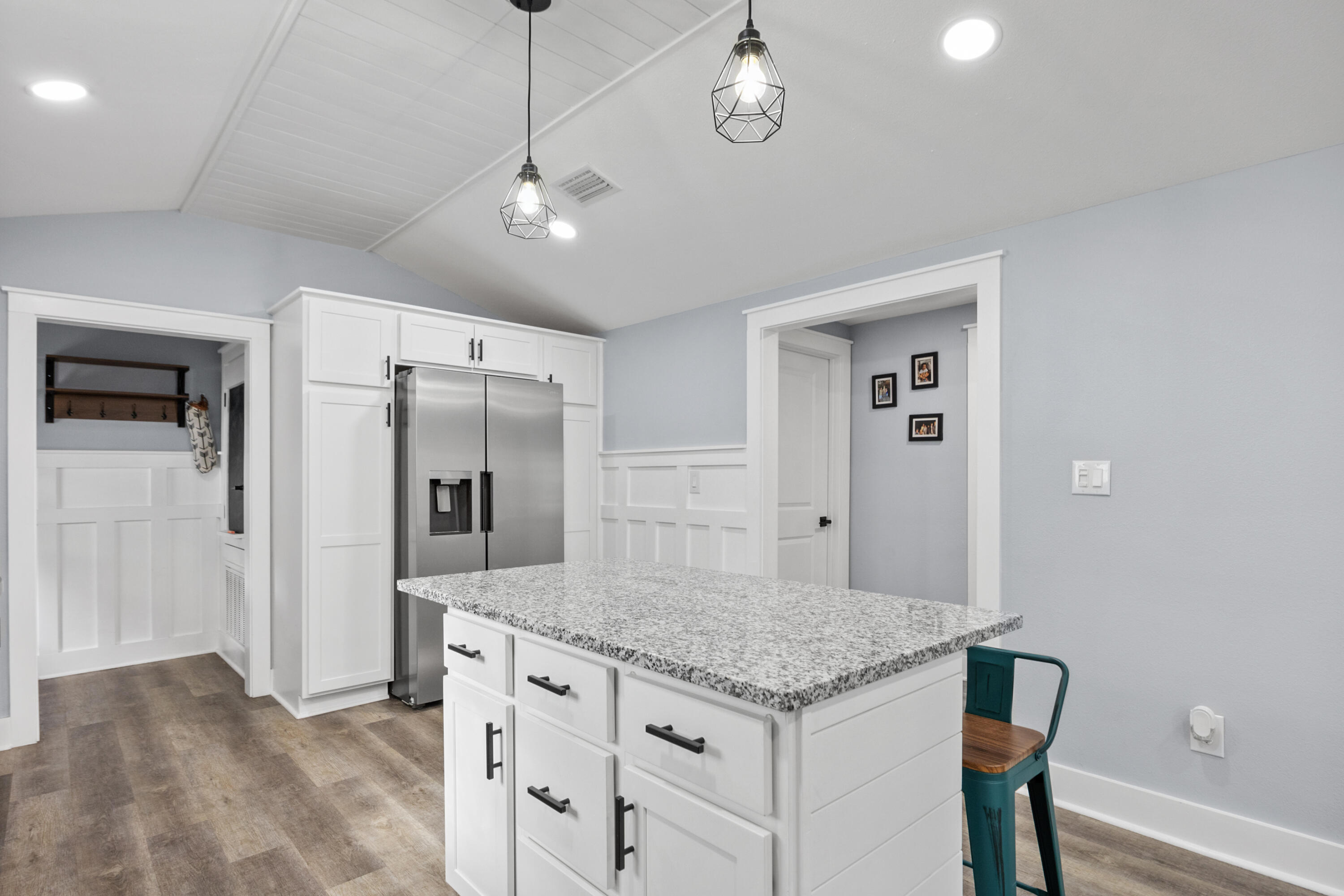 CRESTVIEW - Residential