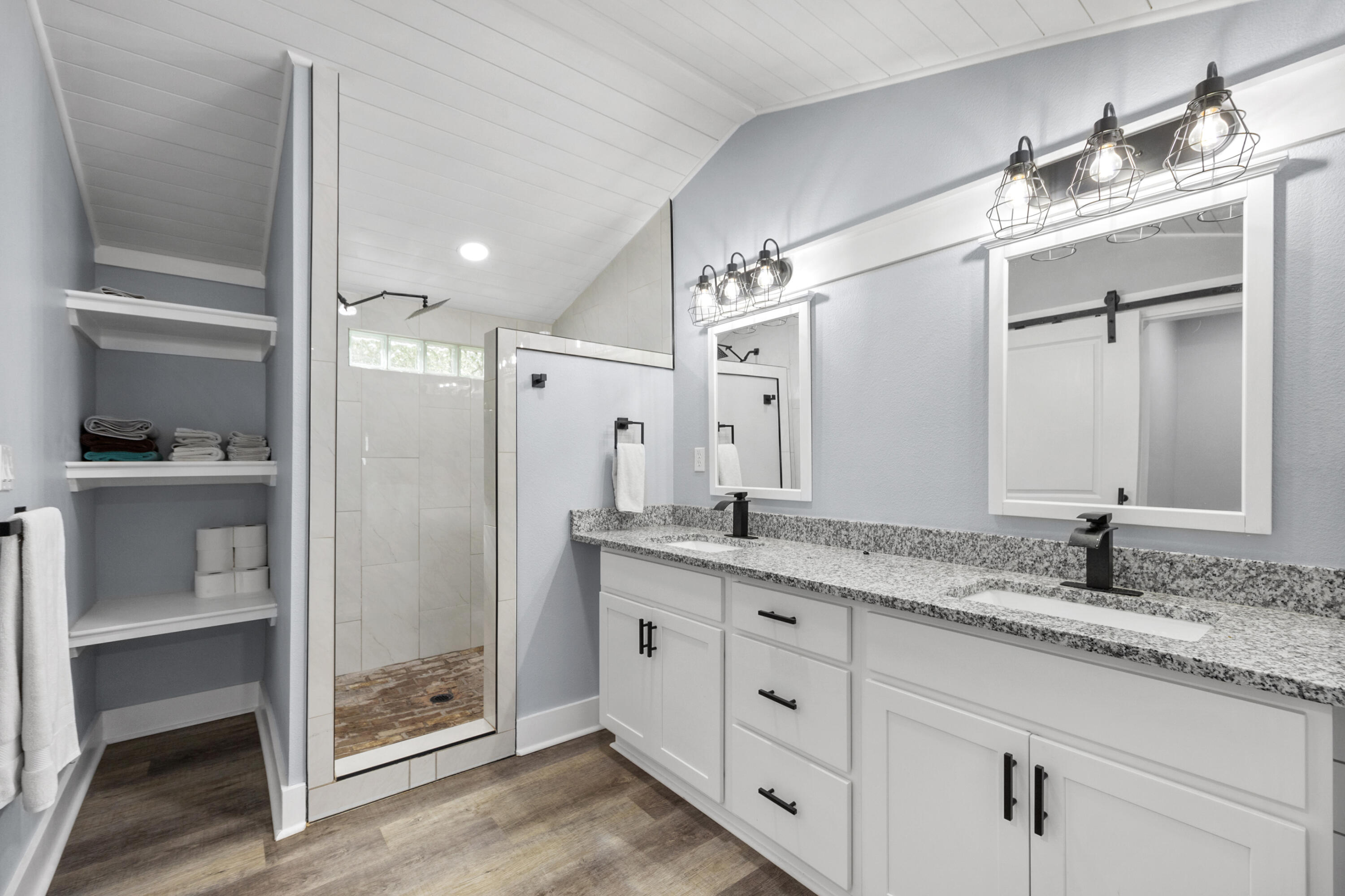 CRESTVIEW - Residential