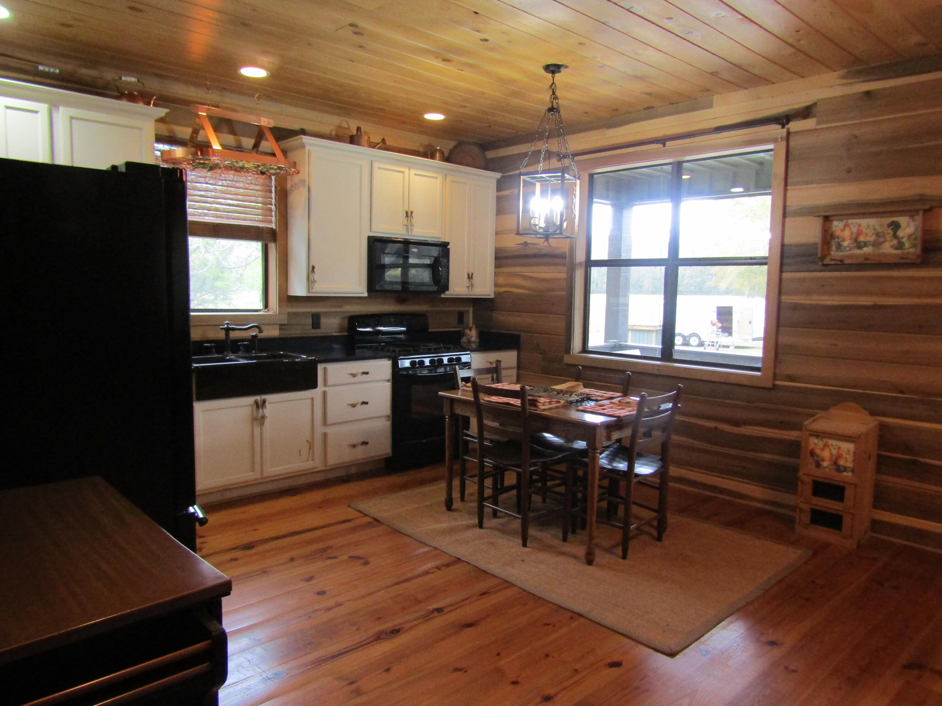 METES & BOUNDS - Farm