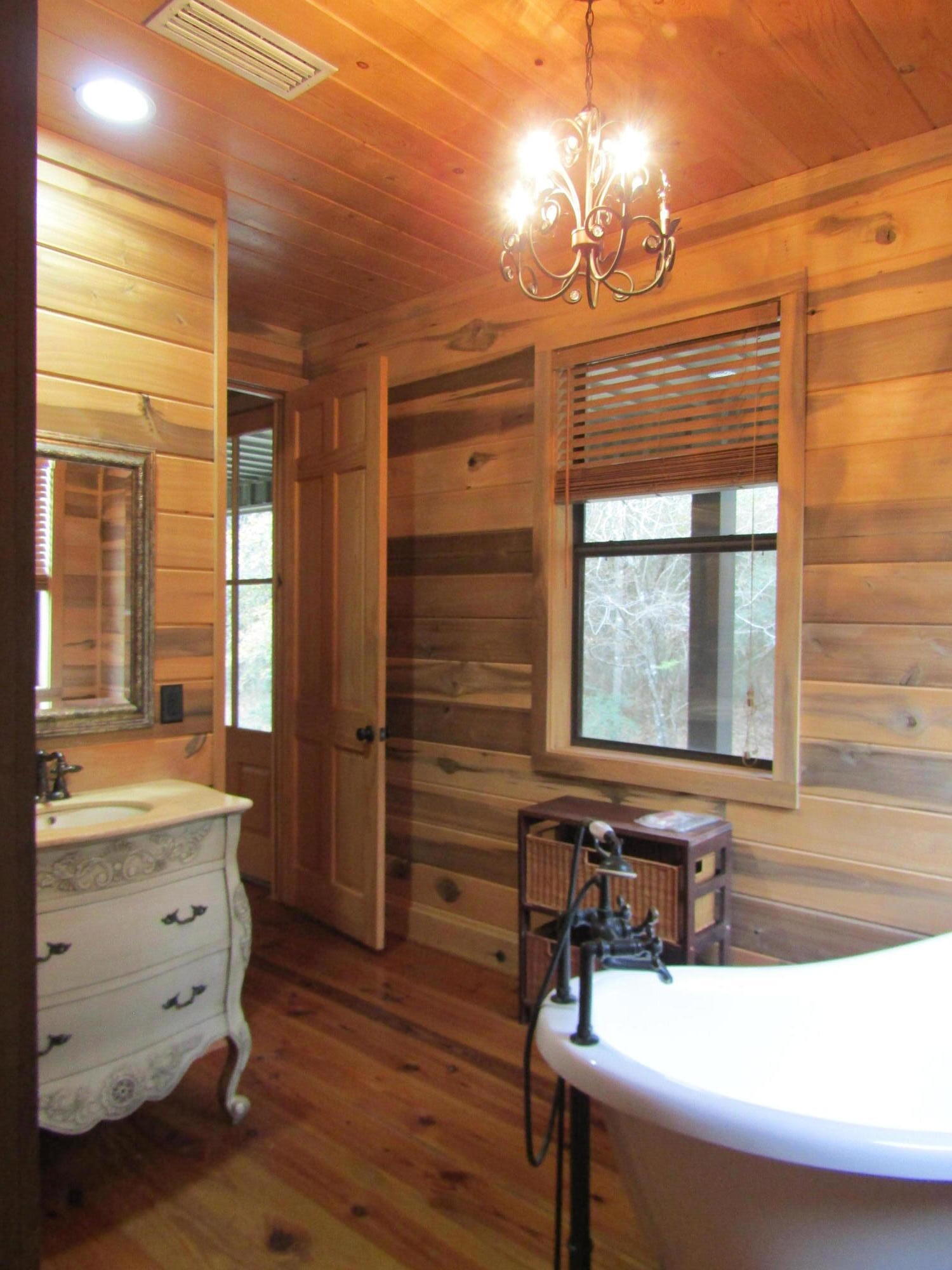 METES & BOUNDS - Farm