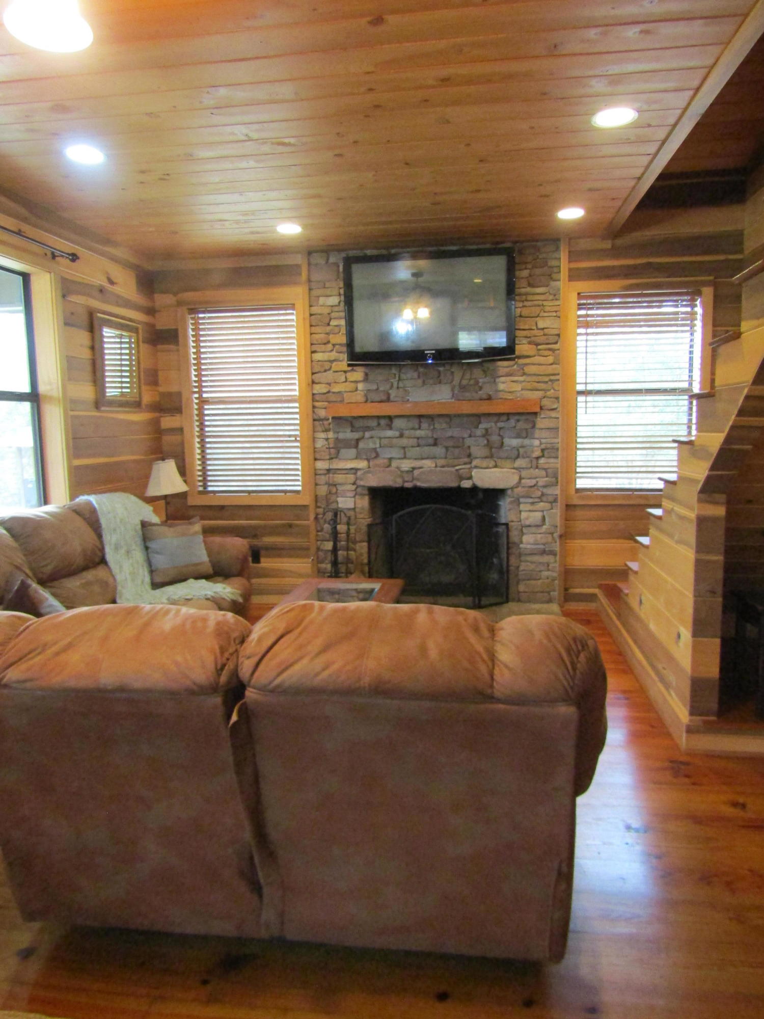 METES & BOUNDS - Farm