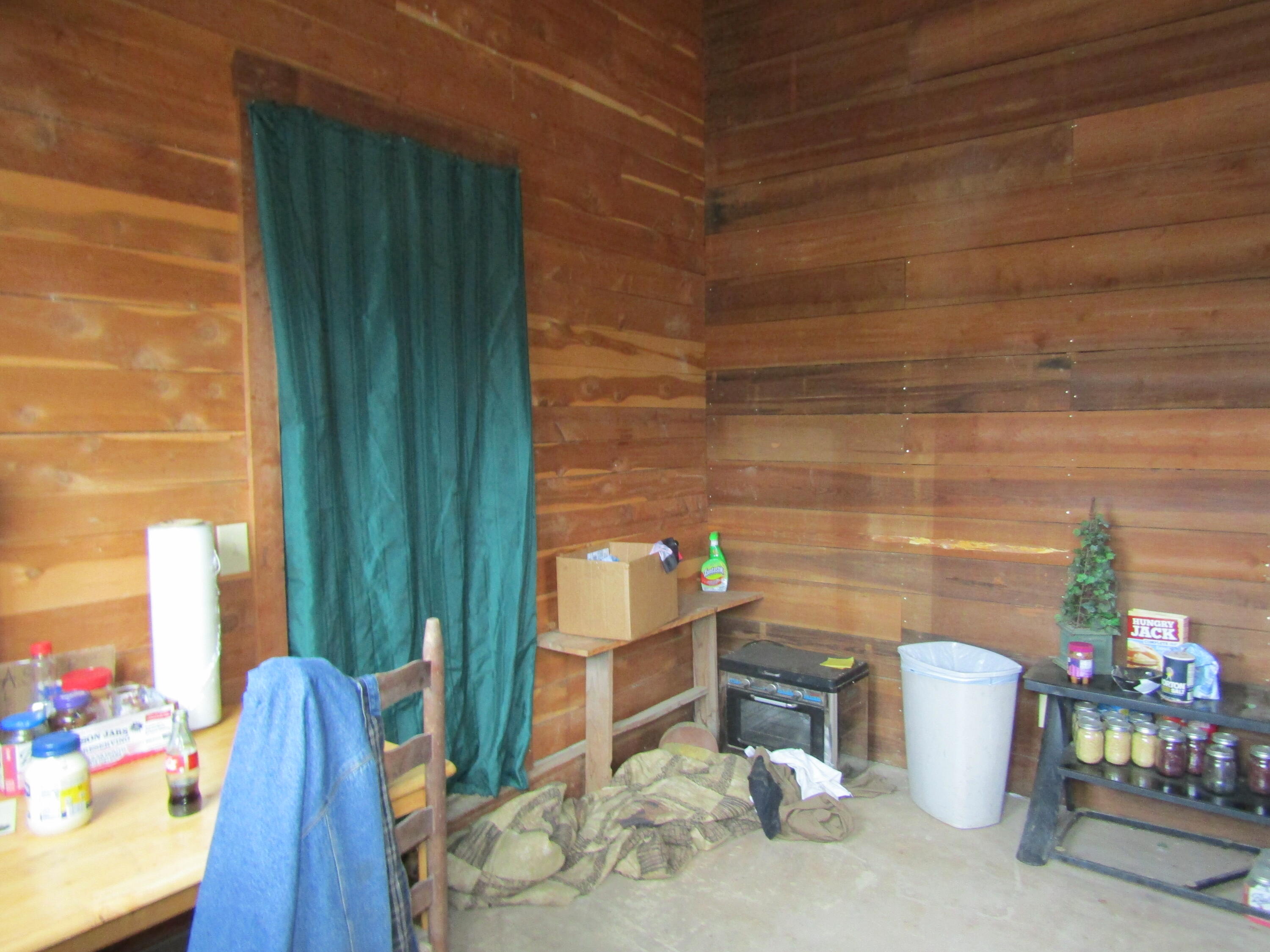 METES & BOUNDS - Farm