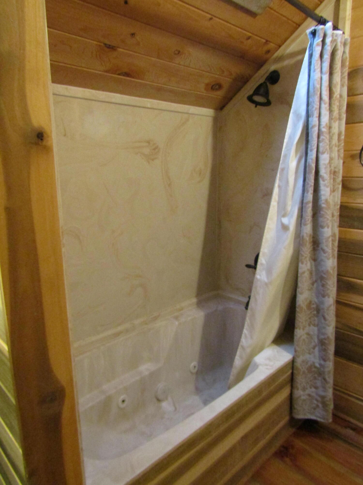 METES & BOUNDS - Farm