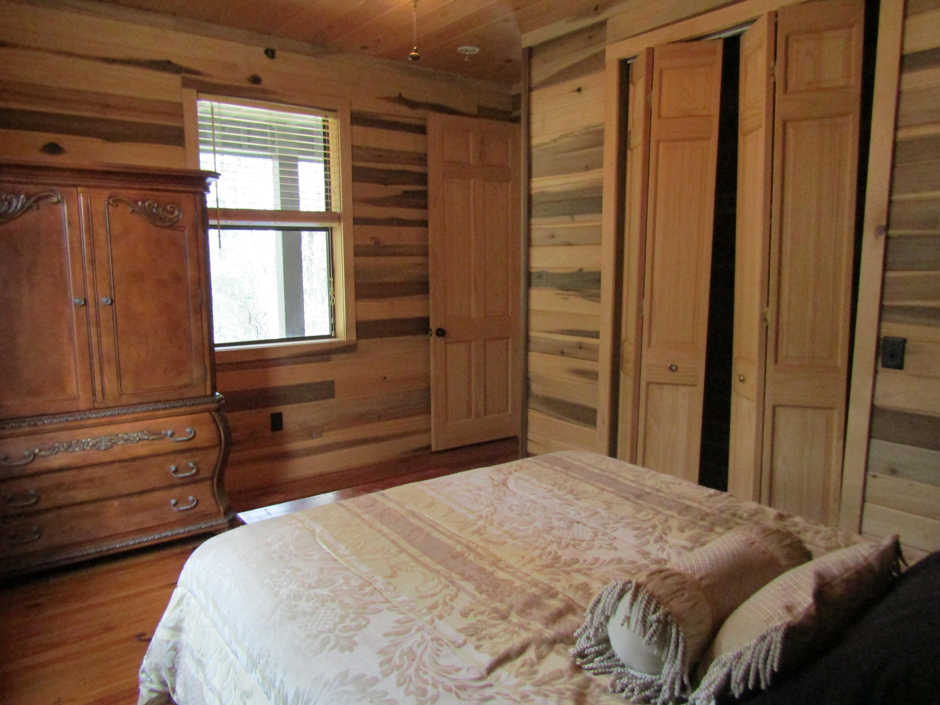 METES & BOUNDS - Farm