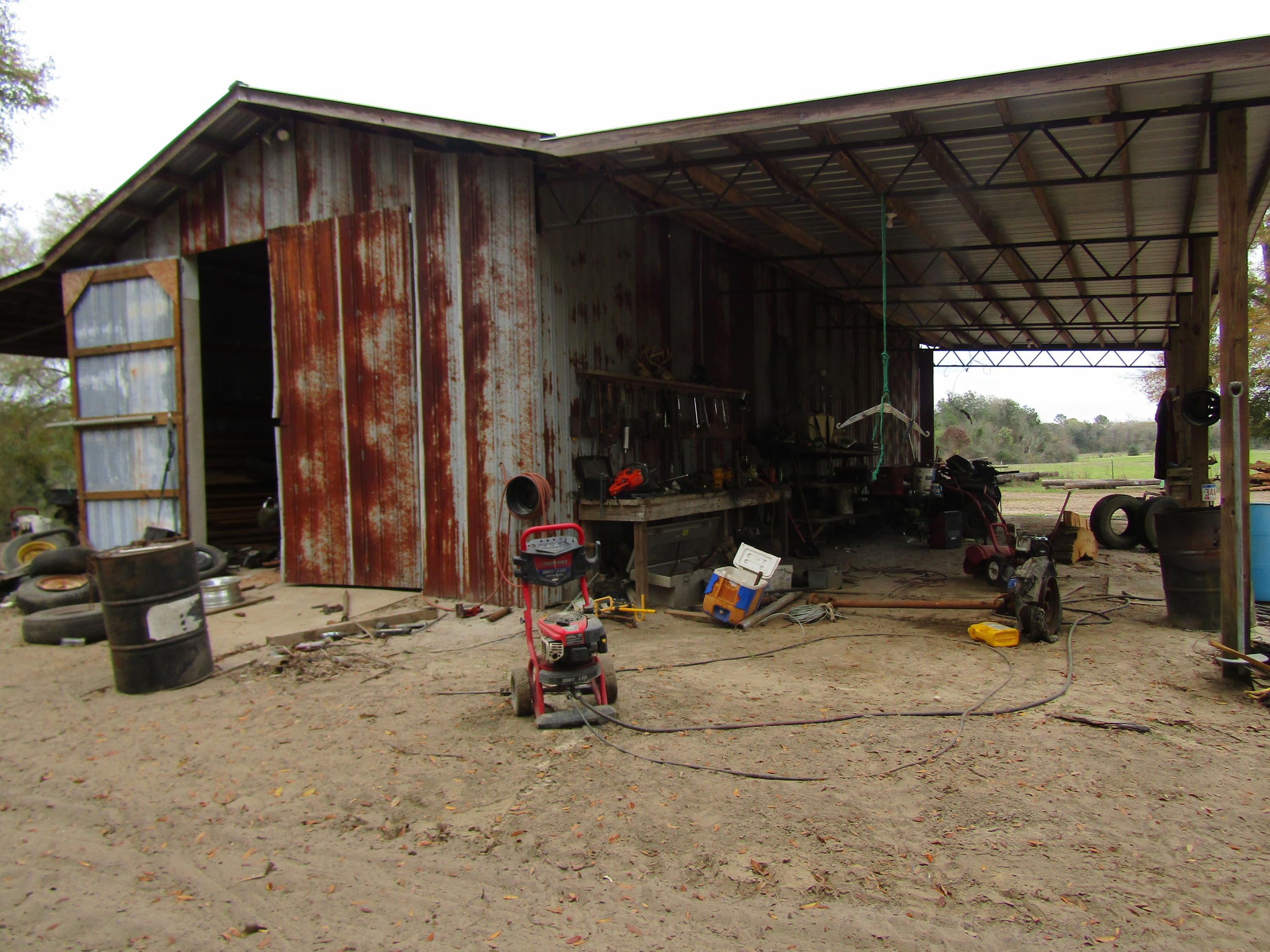 METES & BOUNDS - Farm