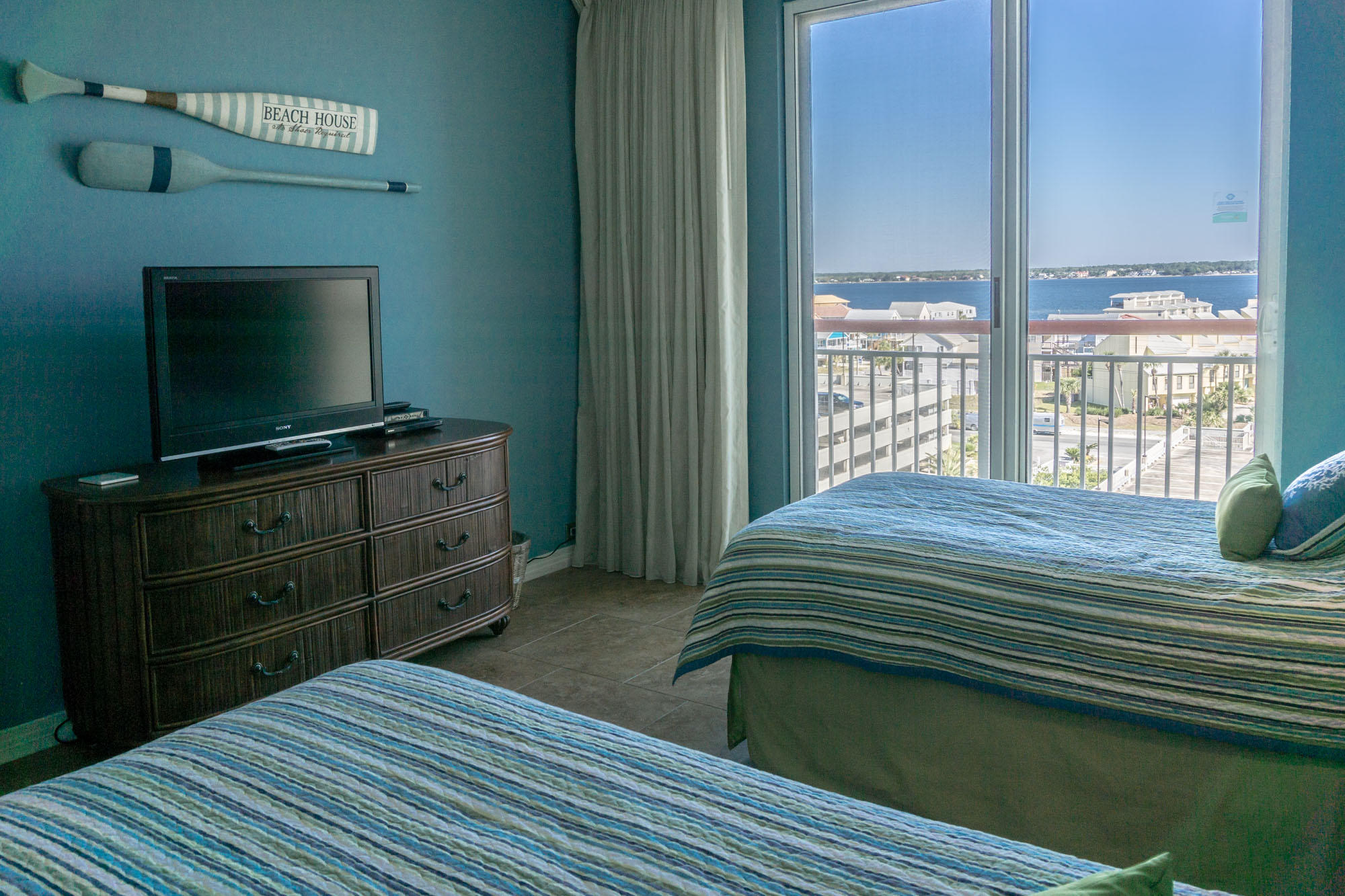 BEACH COLONY RESORT - Residential