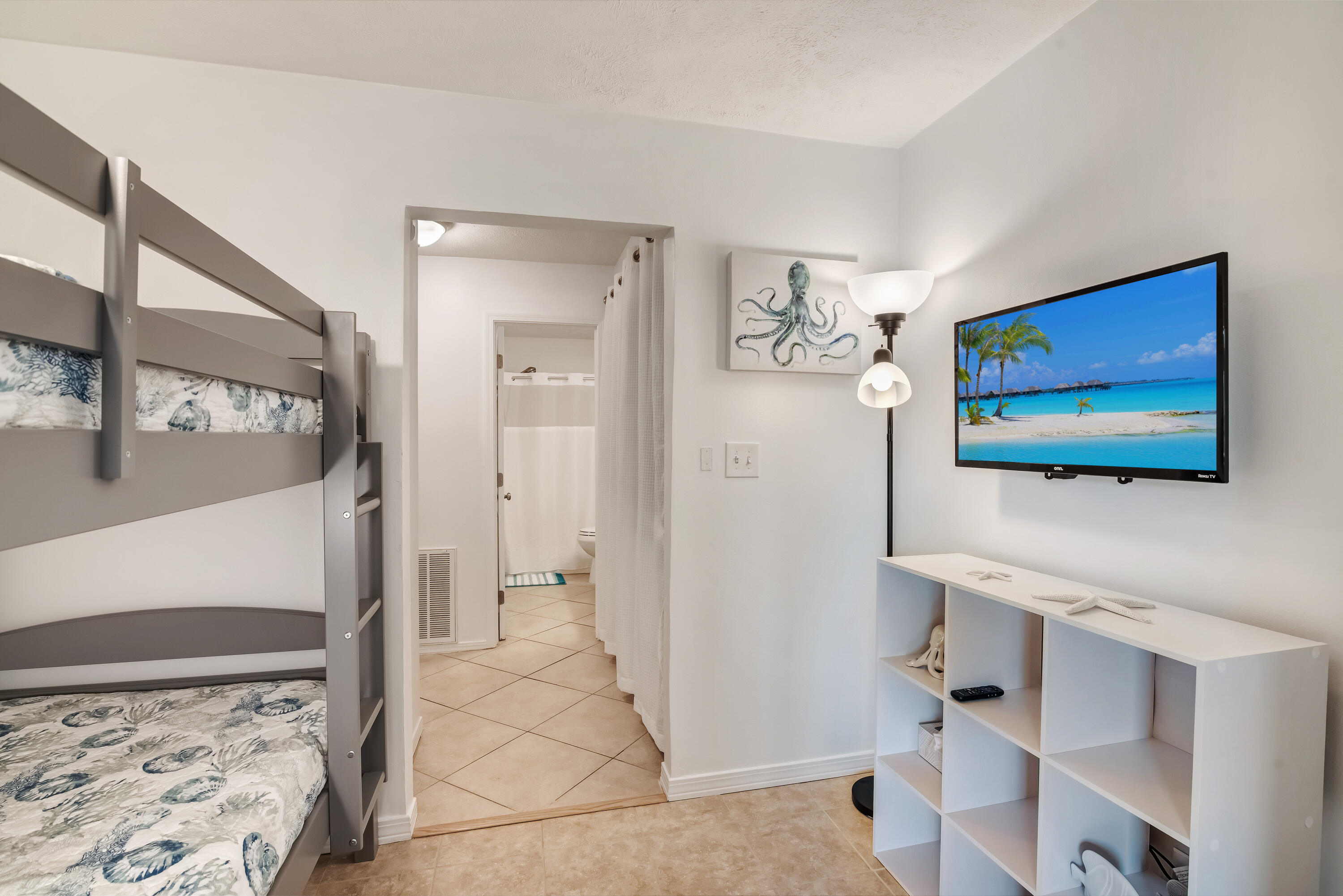 TRADEWIND CONDOS - Residential