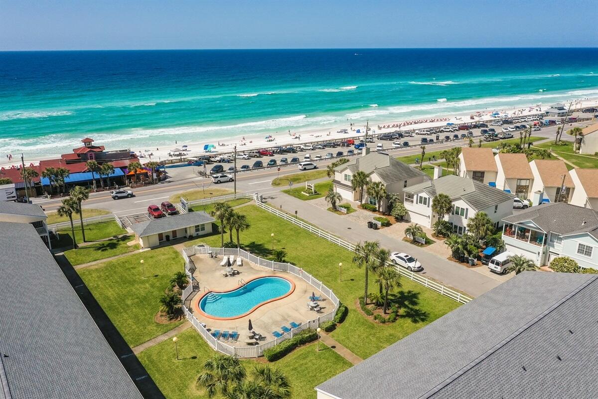 TRADEWIND CONDOS - Residential