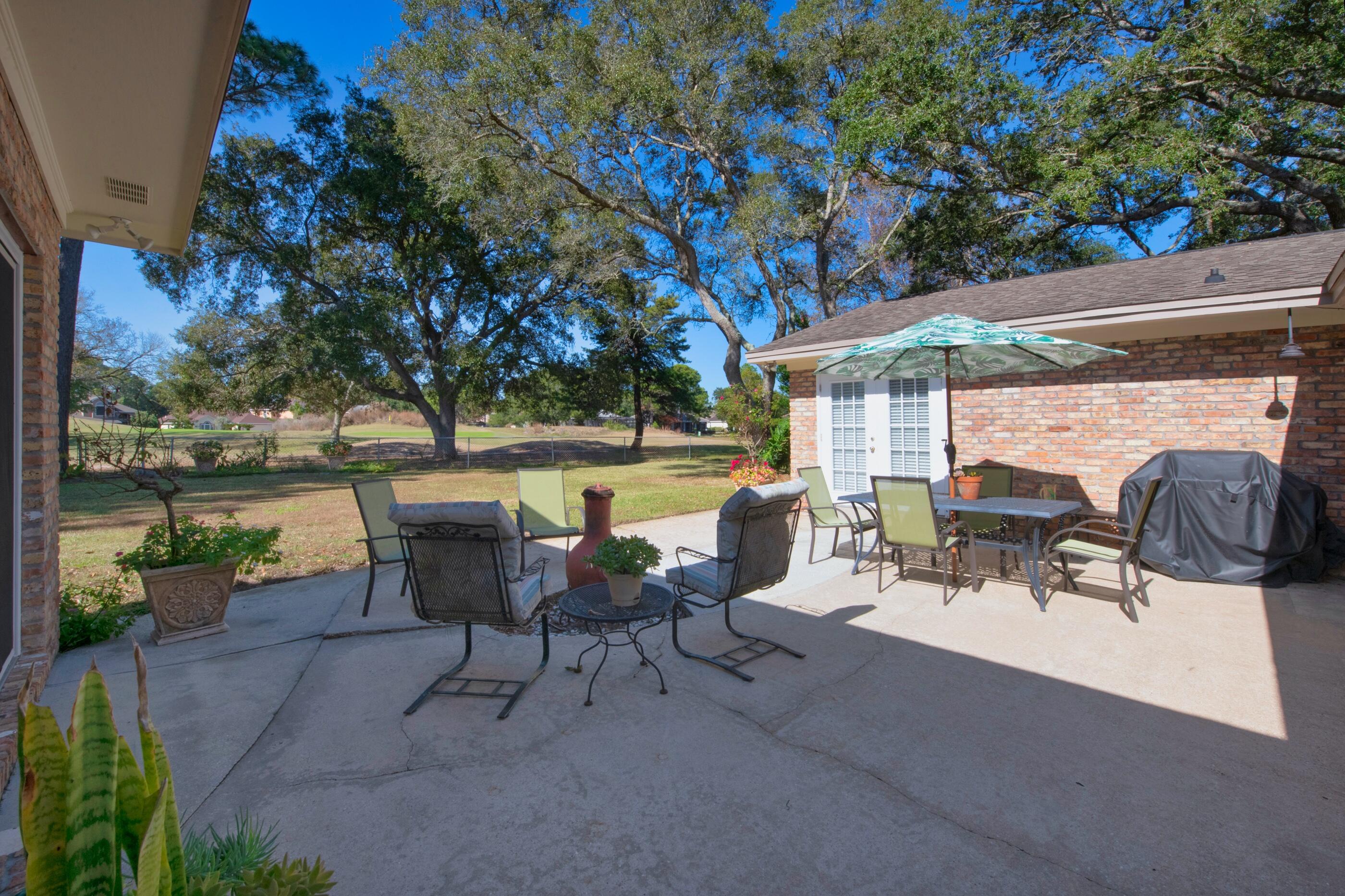 LAKE LORRAINE ESTATE - Residential