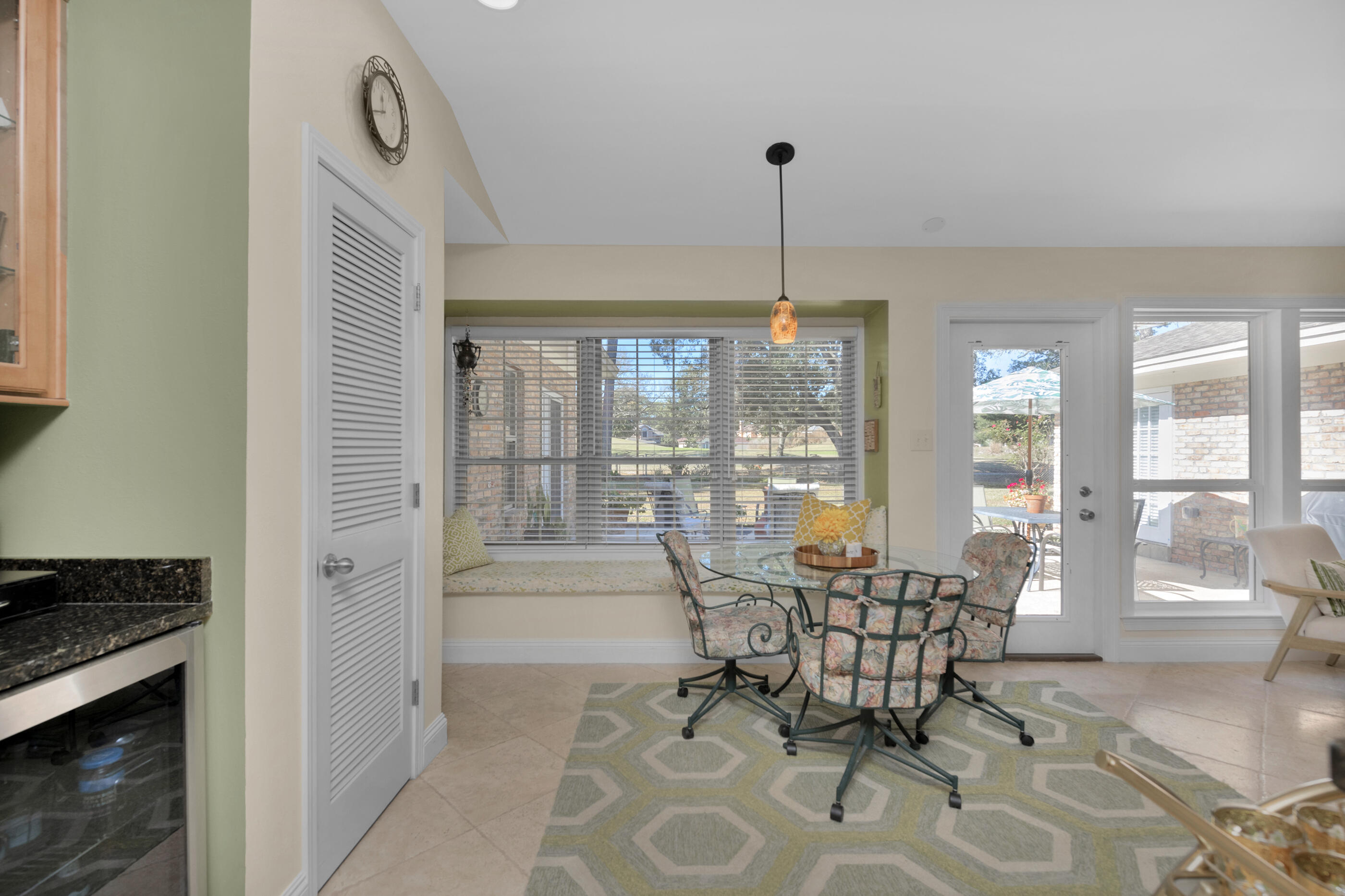 LAKE LORRAINE ESTATE - Residential