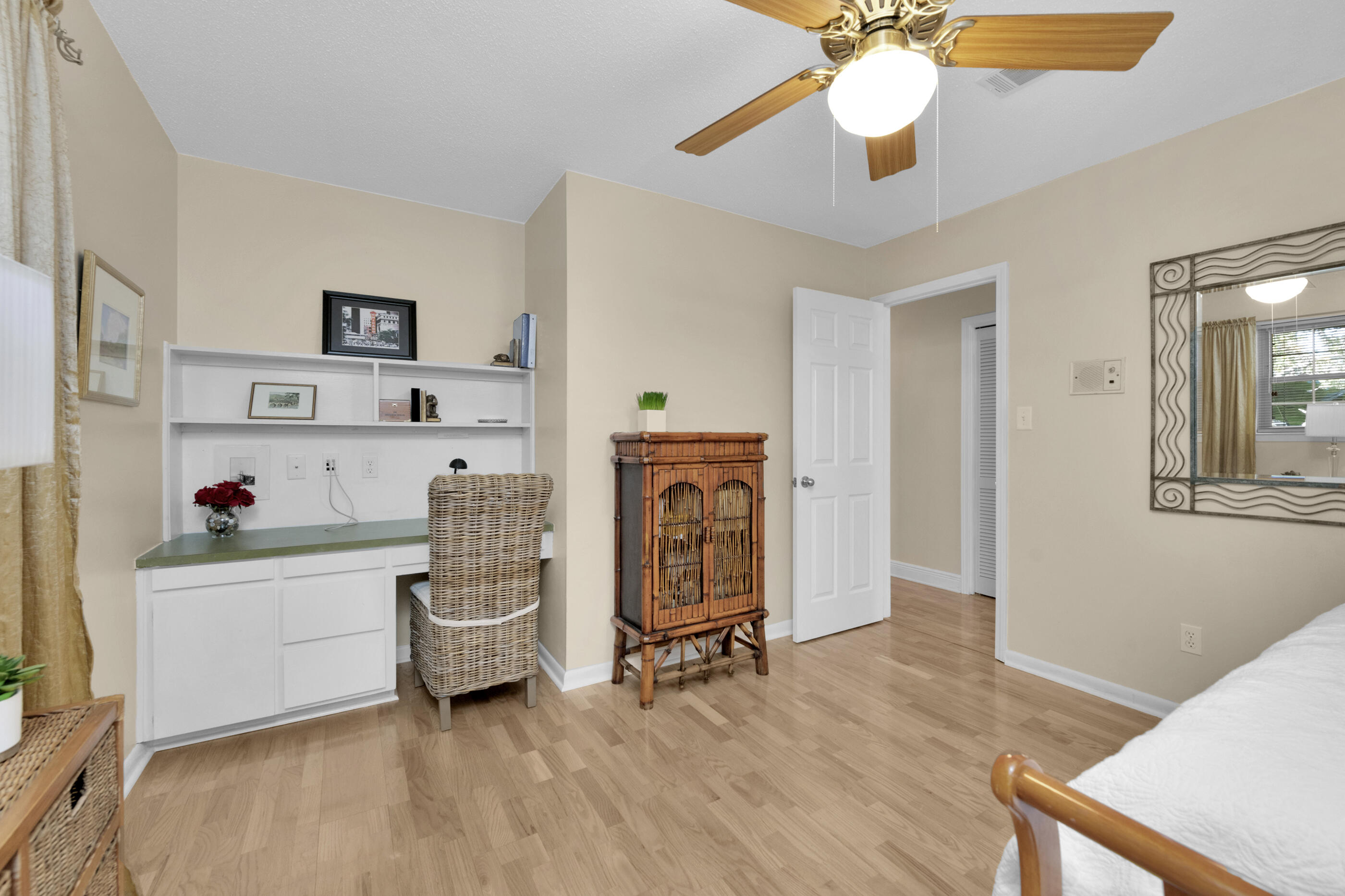 LAKE LORRAINE ESTATE - Residential