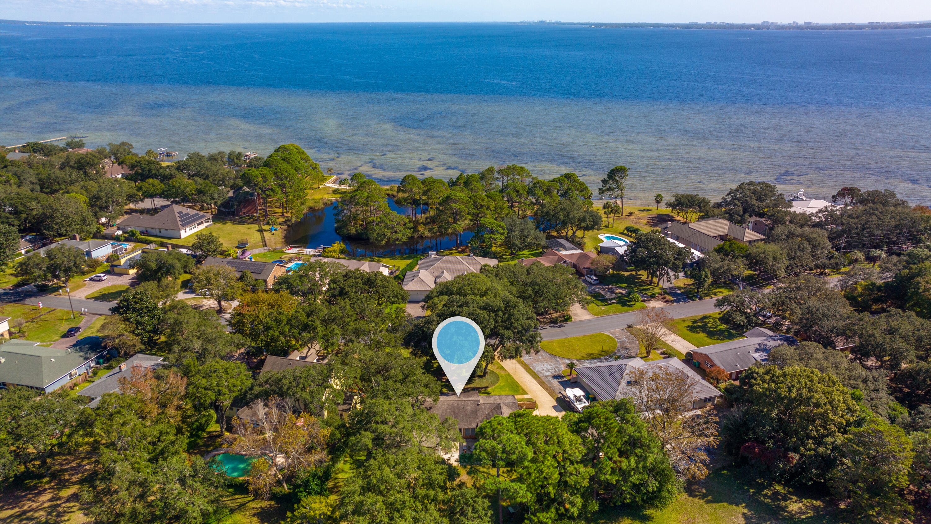 LAKE LORRAINE ESTATE - Residential