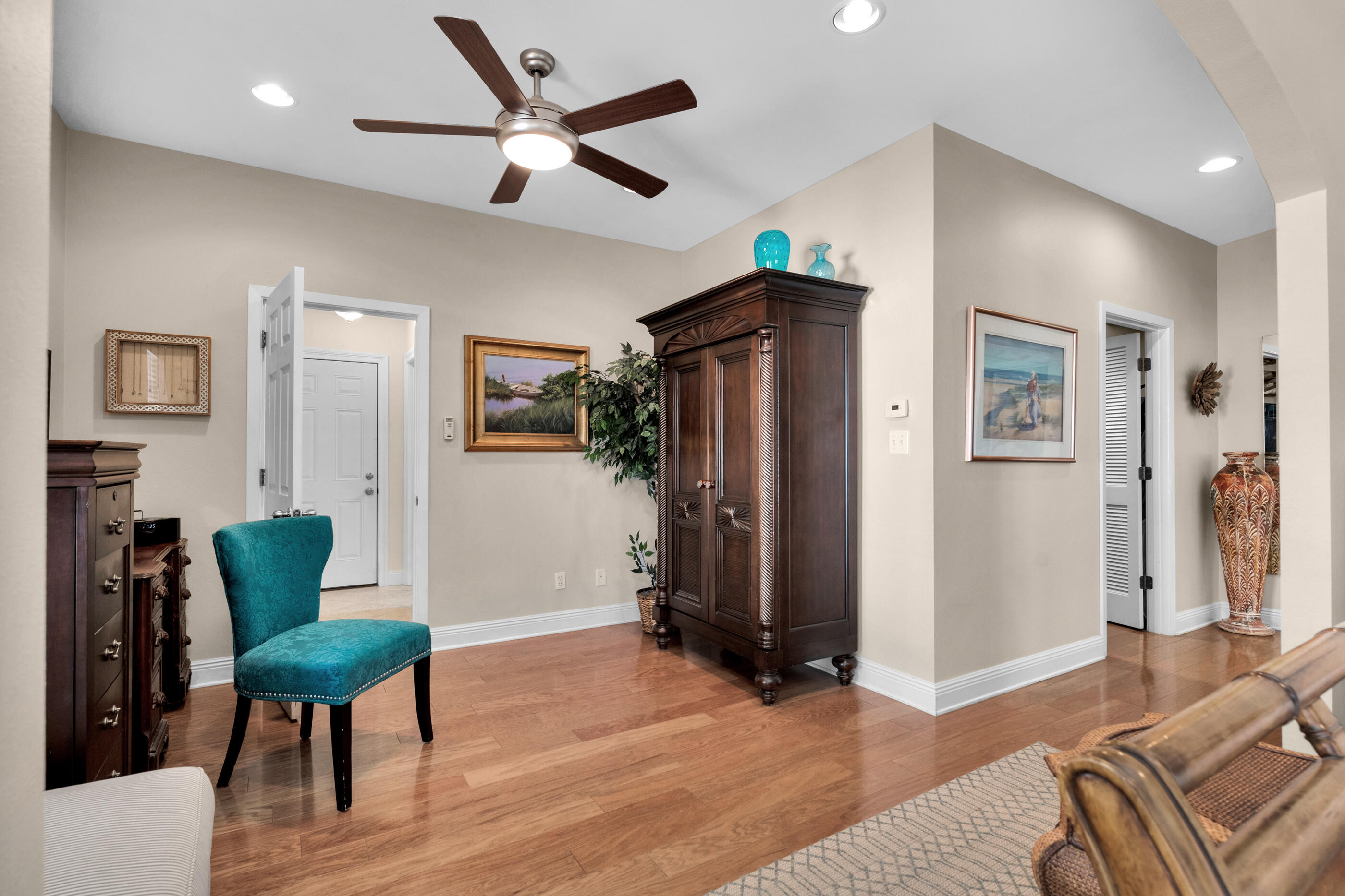 LAKE LORRAINE ESTATE - Residential