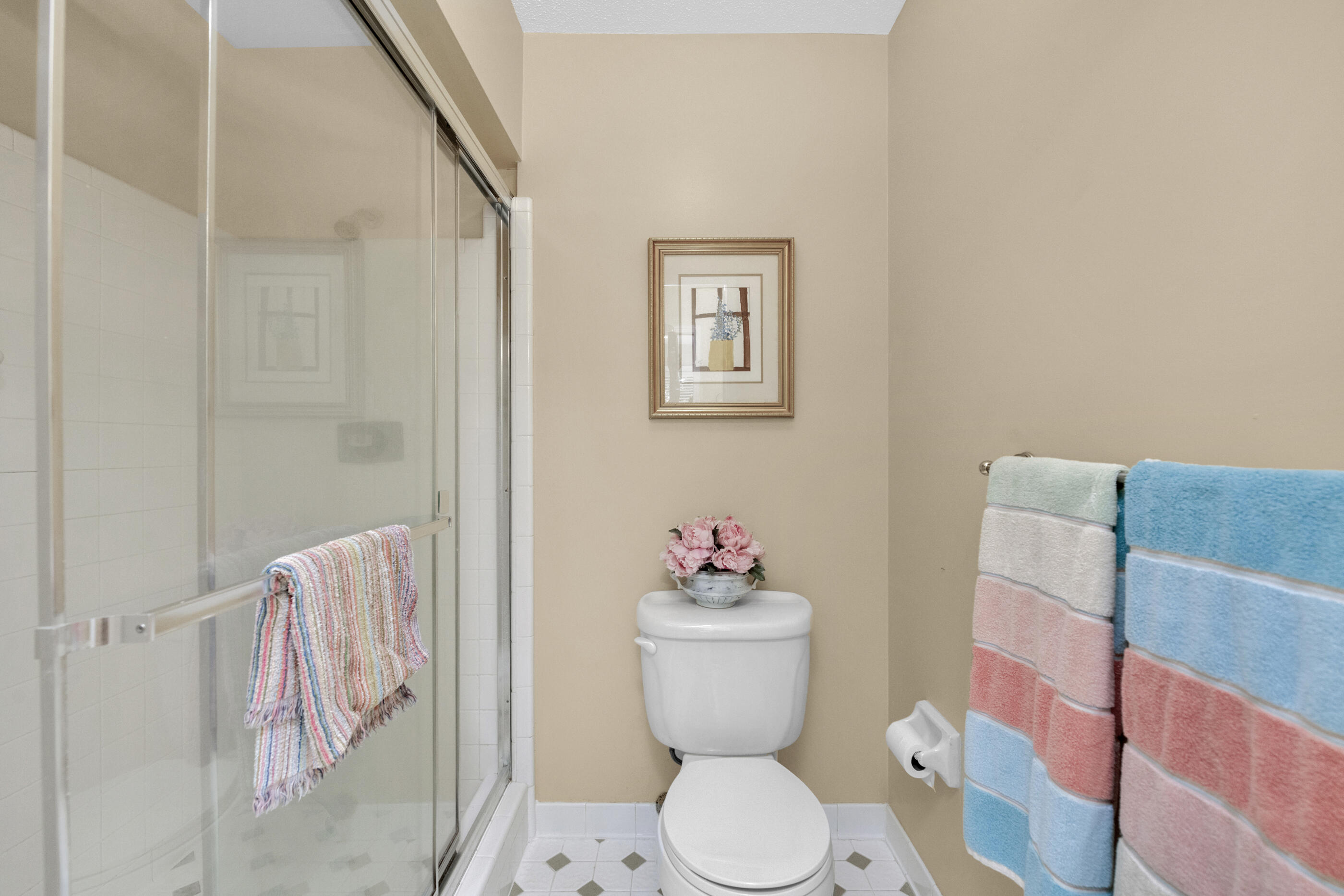 LAKE LORRAINE ESTATE - Residential