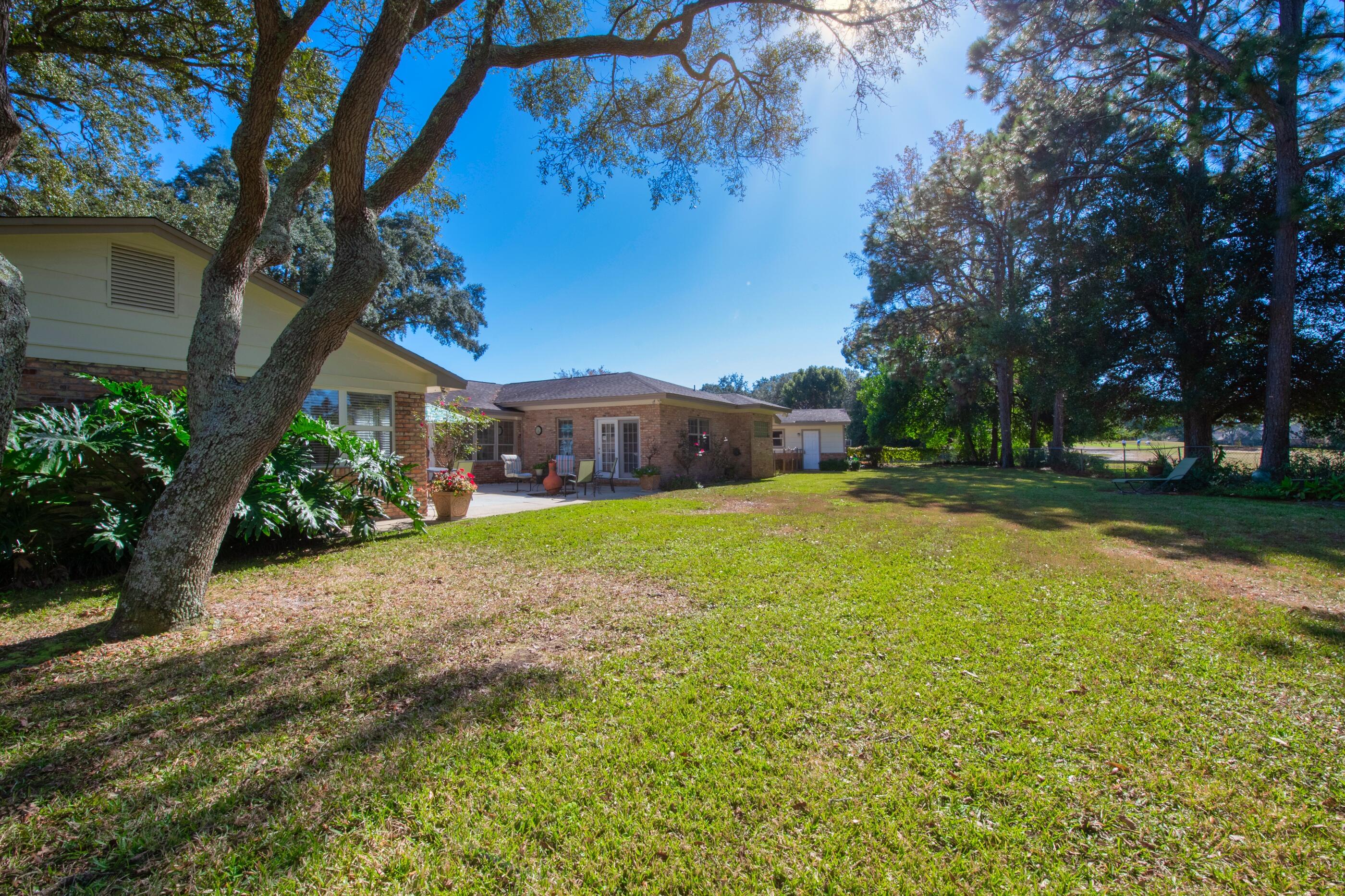 LAKE LORRAINE ESTATE - Residential