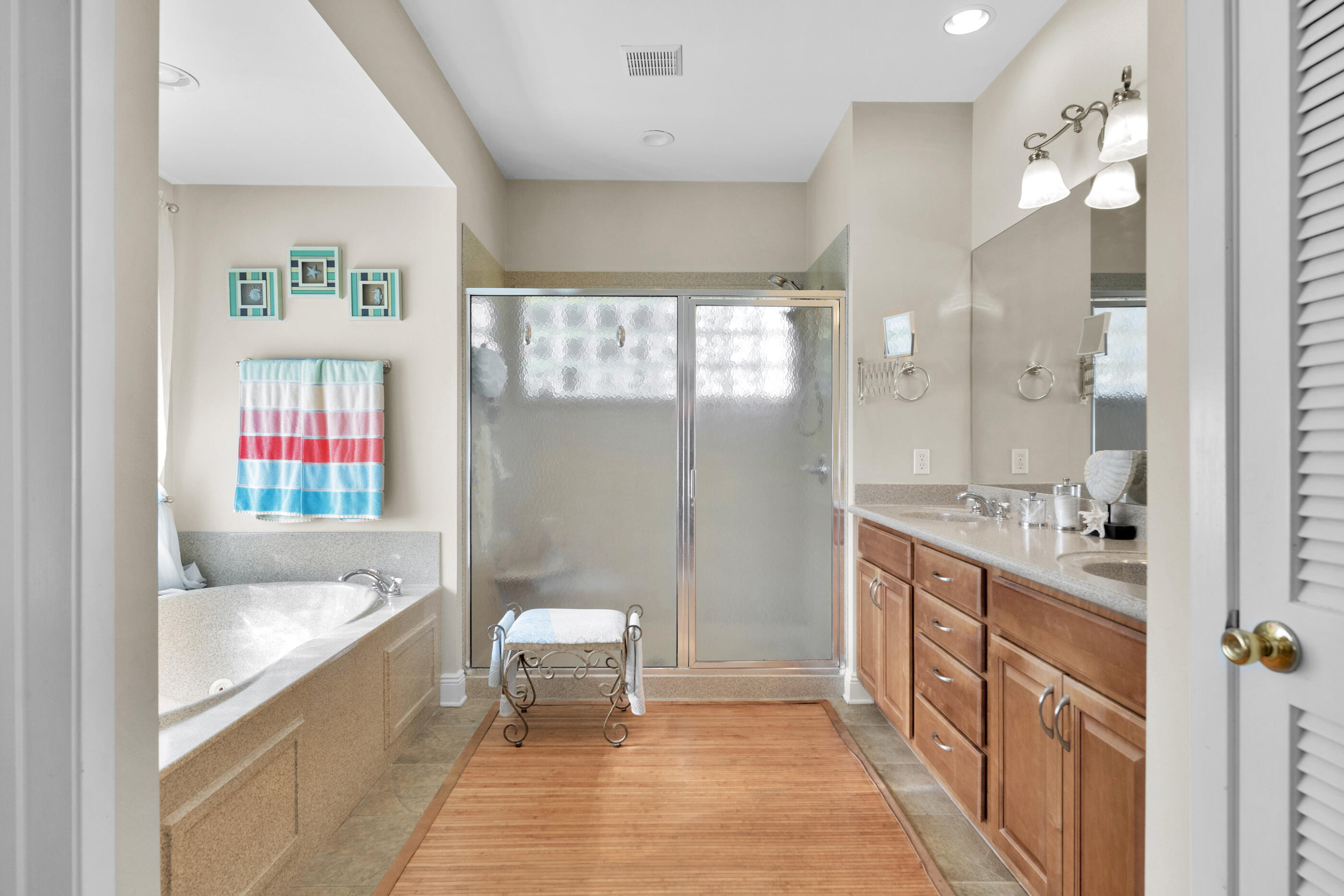 LAKE LORRAINE ESTATE - Residential