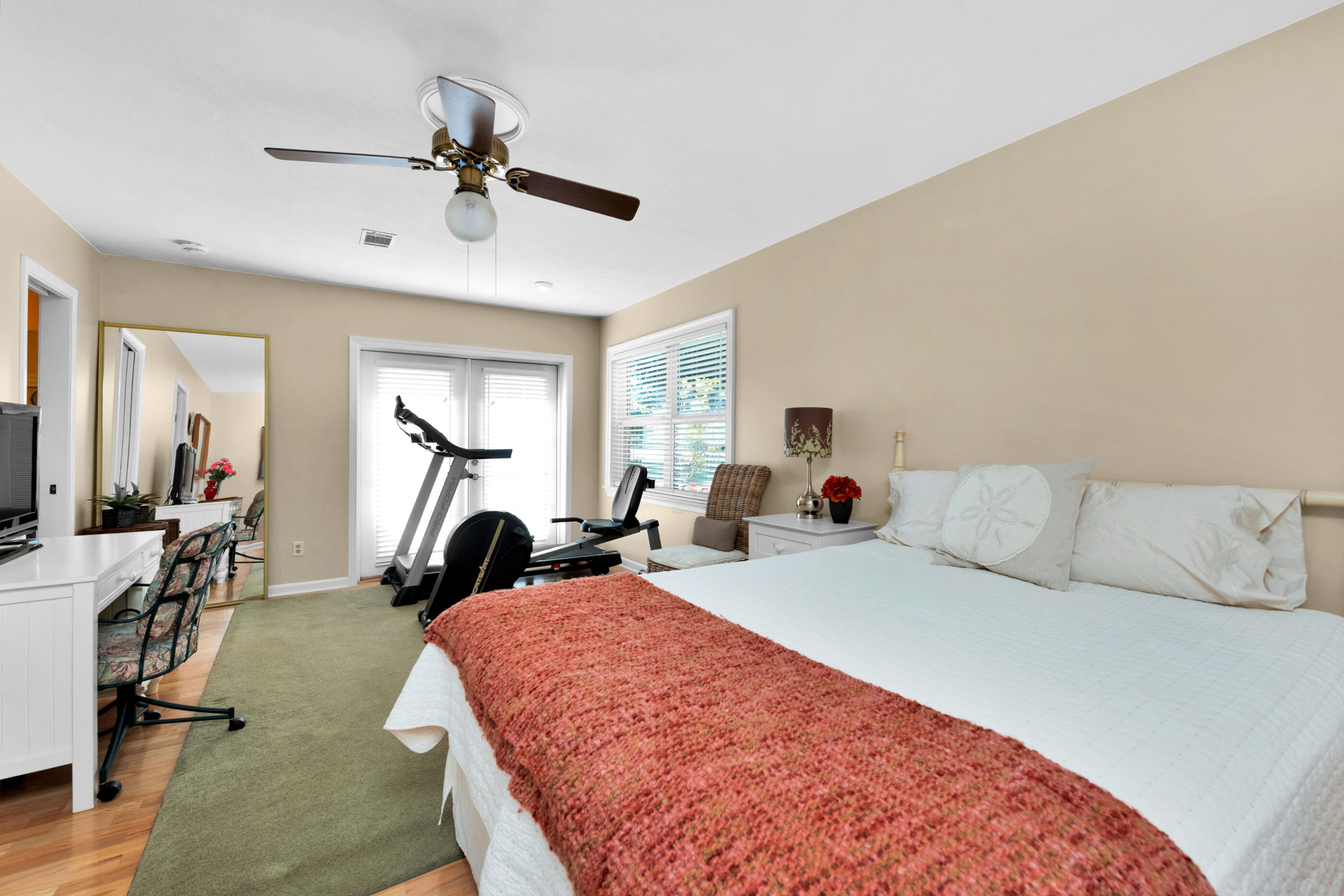 LAKE LORRAINE ESTATE - Residential