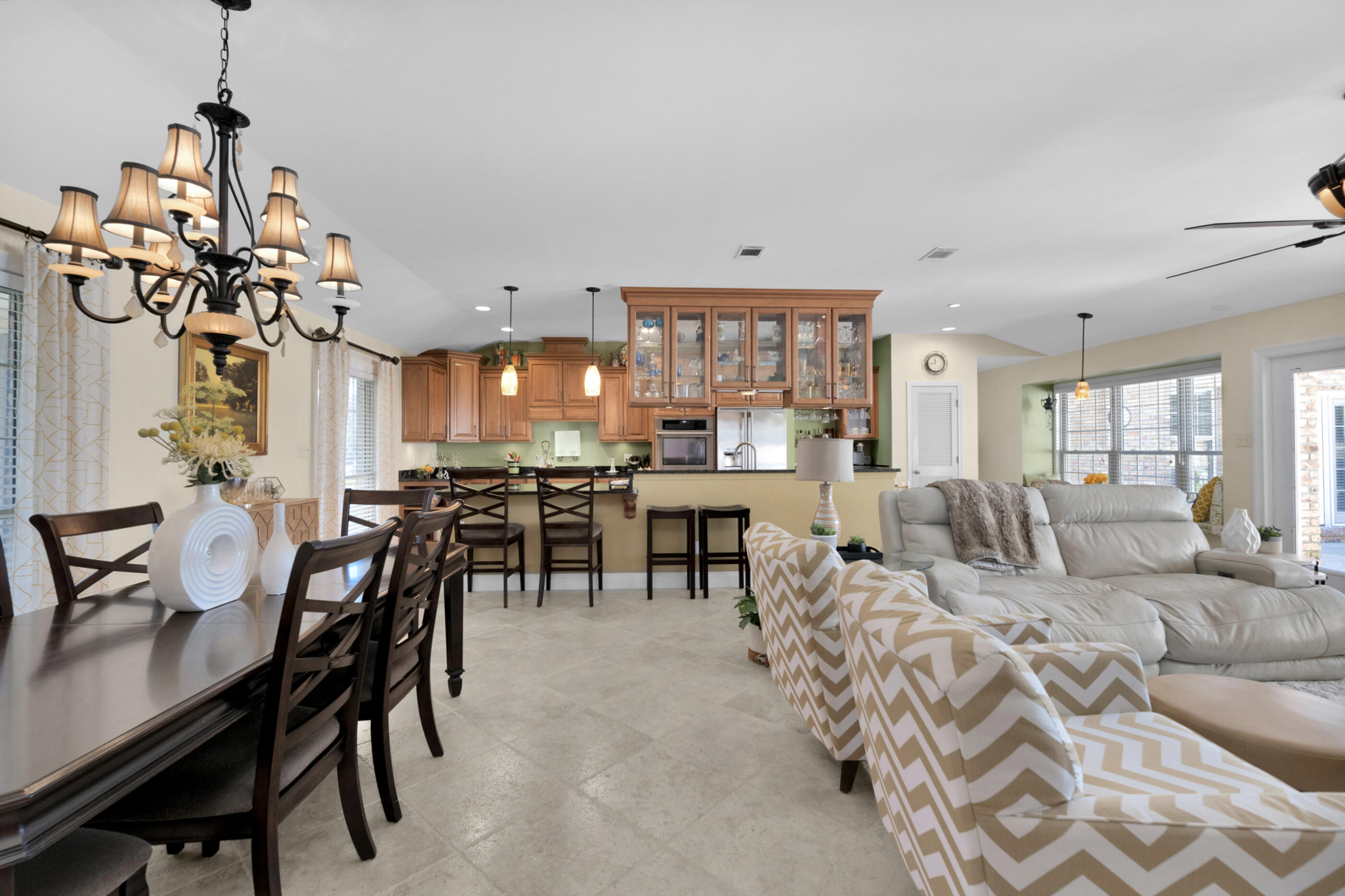 LAKE LORRAINE ESTATE - Residential