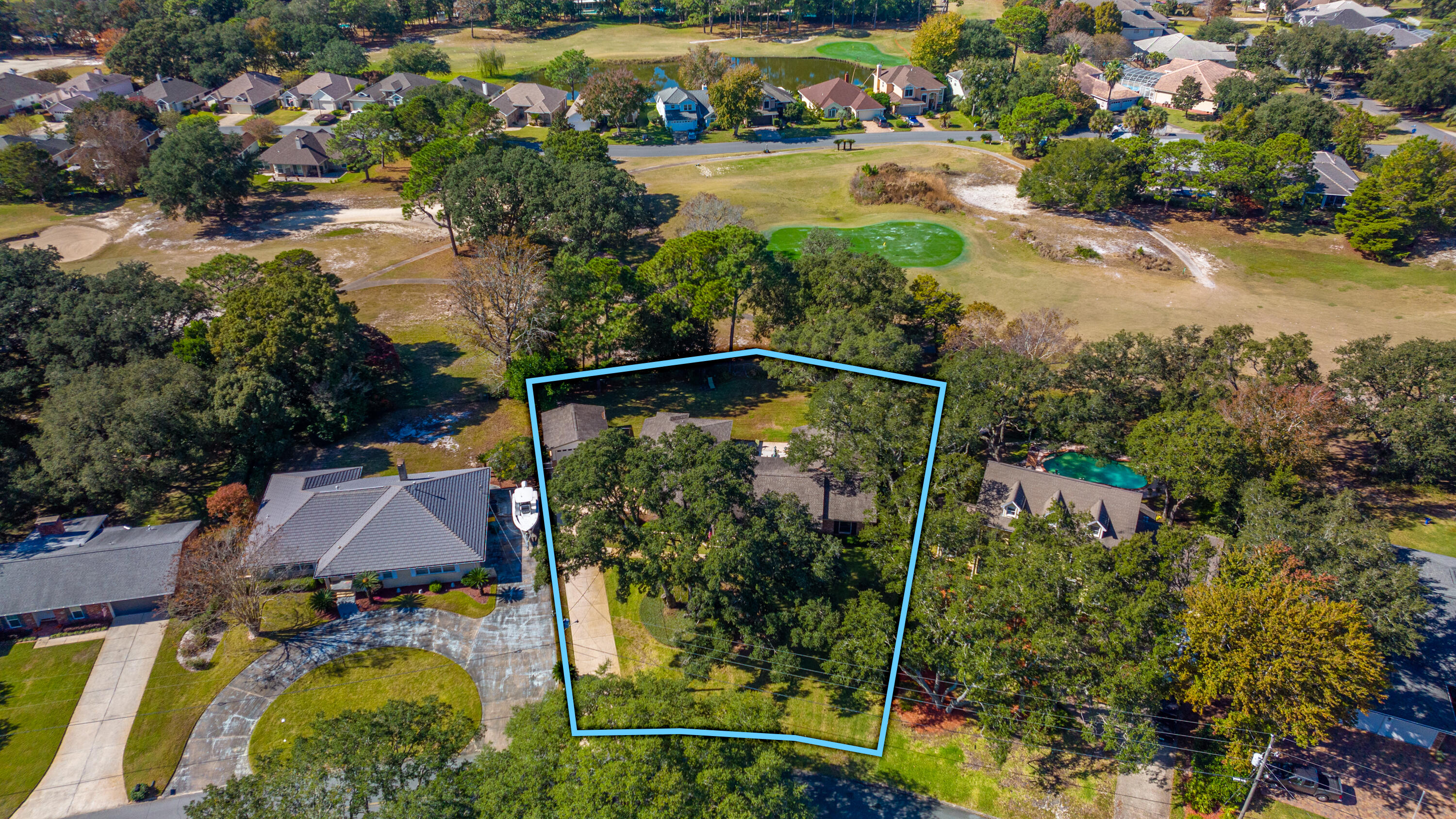 LAKE LORRAINE ESTATE - Residential