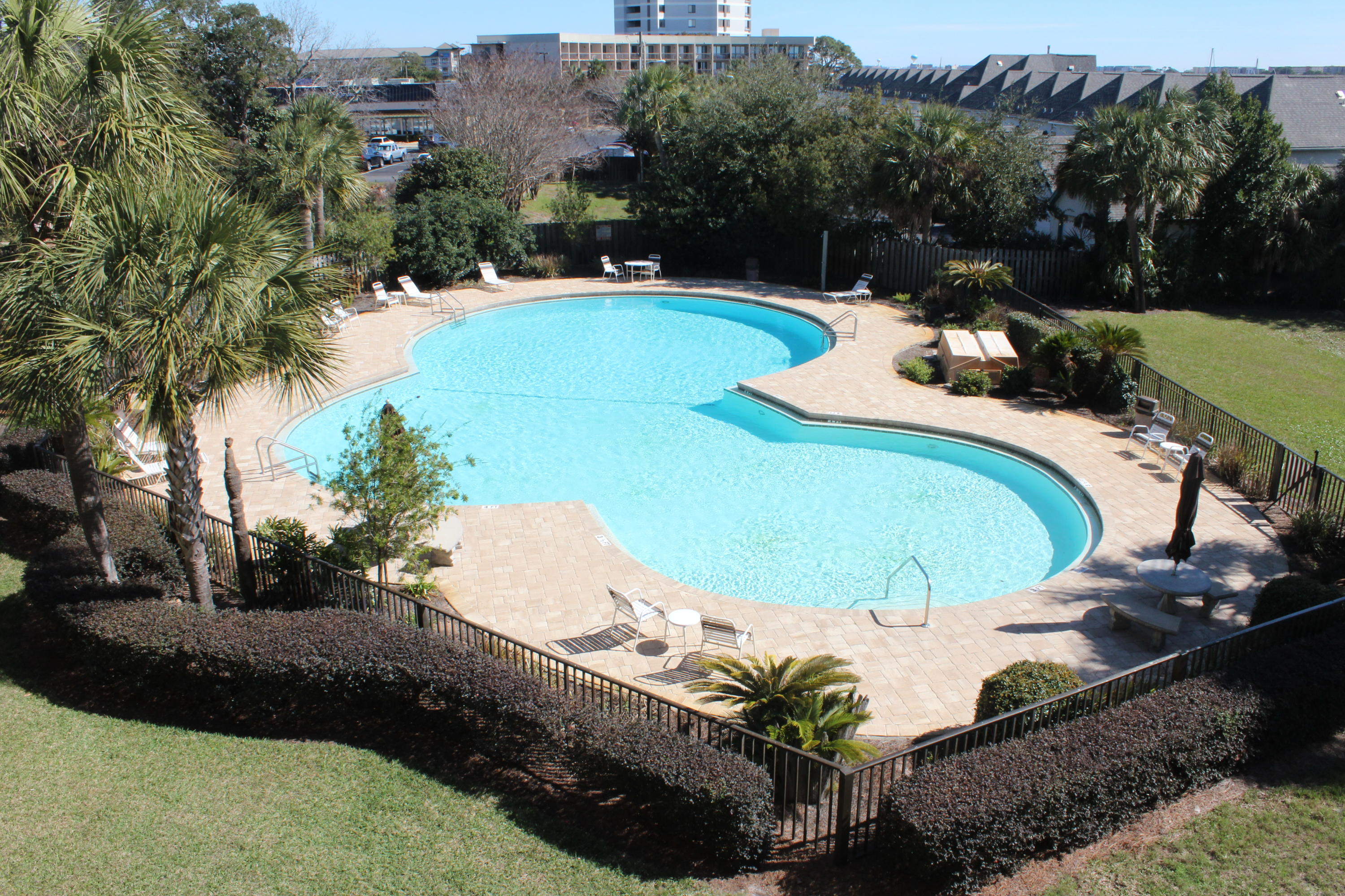 PIRATES BAY PH 1 - Residential