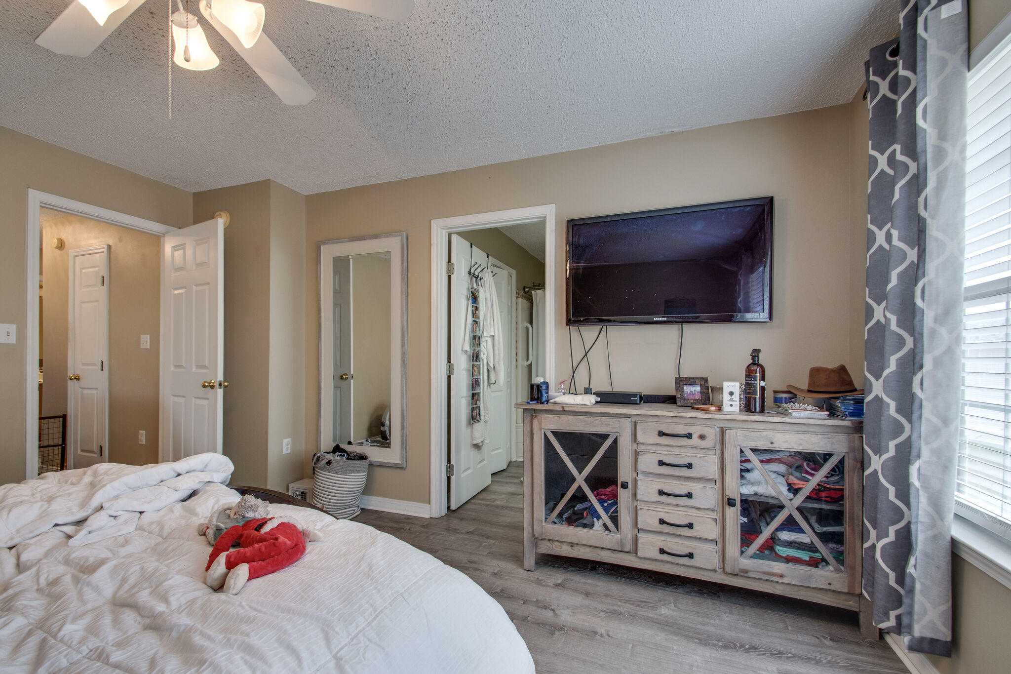 TWIN LAKES ESTATES - Residential