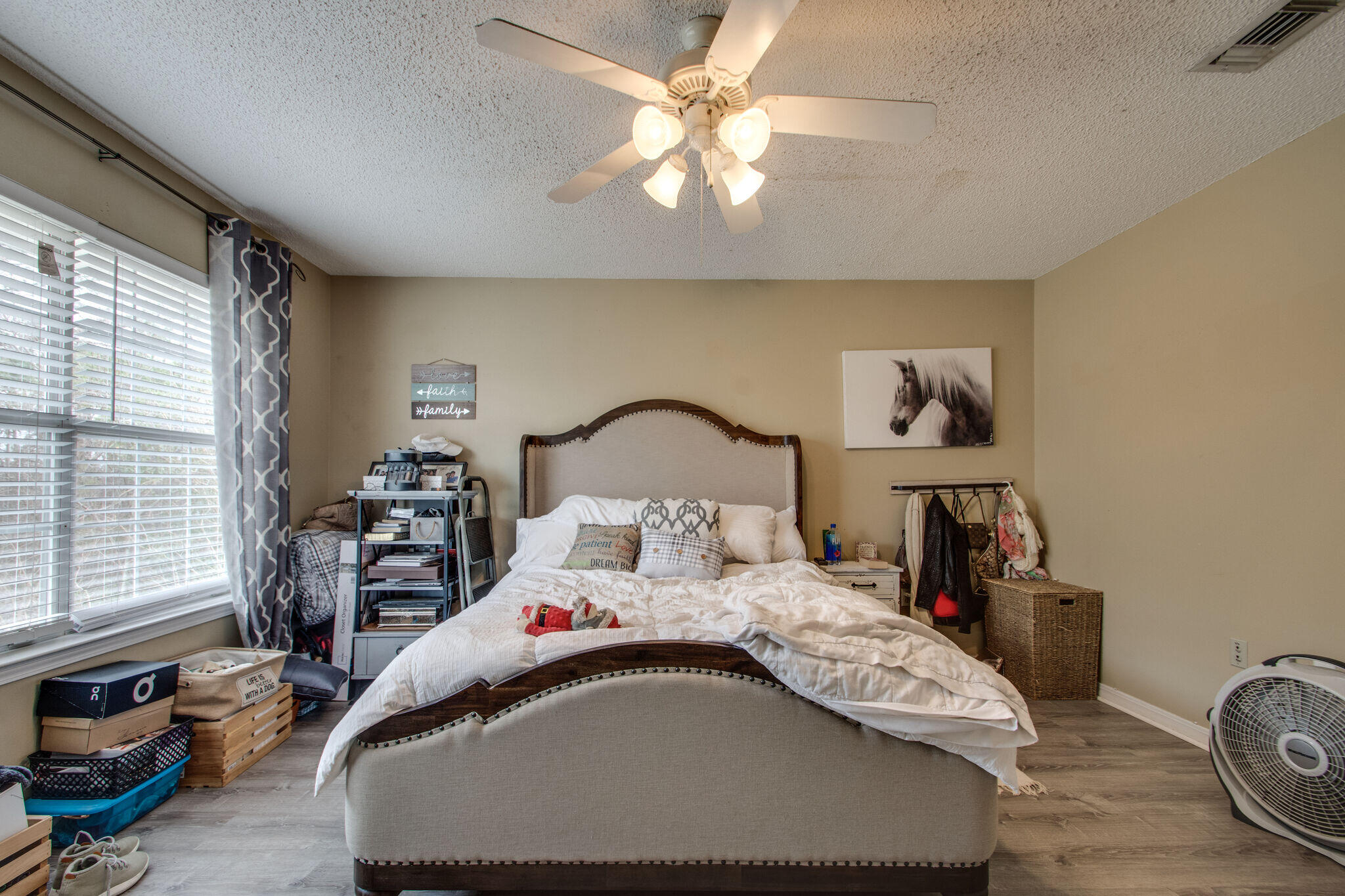 TWIN LAKES ESTATES - Residential