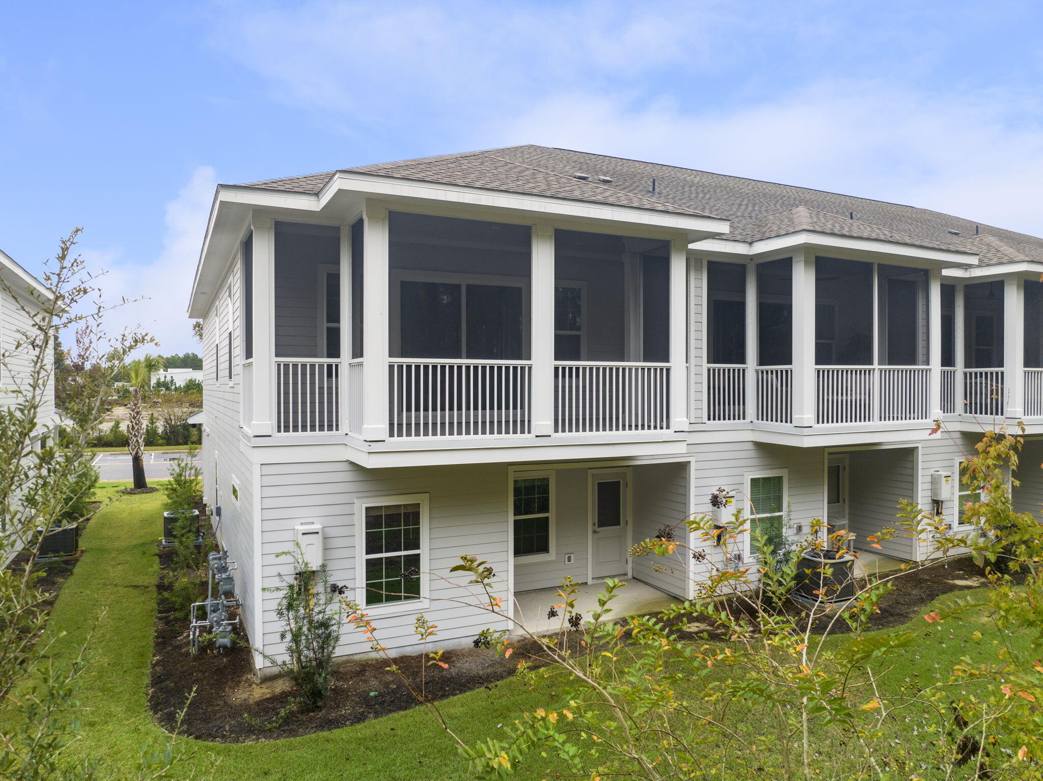 KARA LAKE TOWNHOMES - Residential Lease