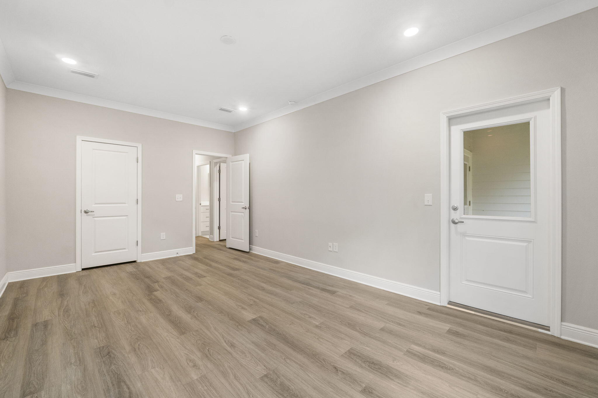 KARA LAKE TOWNHOMES - Residential Lease