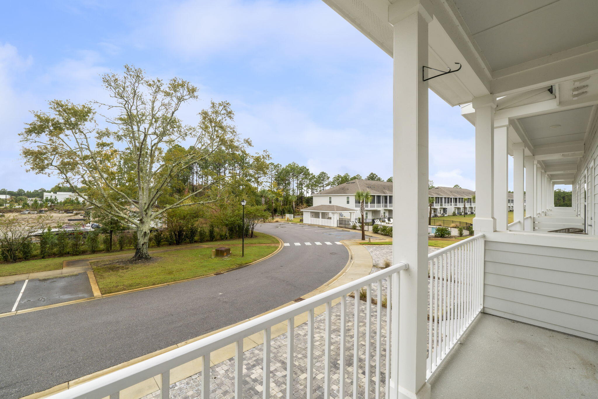 KARA LAKE TOWNHOMES - Residential Lease