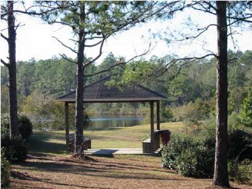 One of only two vacant lots currently for sale in Magnolia Lake S/D.  Great location.  Kids can walk to elementary school and/or the high school.   Just minutes to downtown DeFuniak Springs and all amenities.  Common area with dock and gazebo gives you access to Magnolia Lake