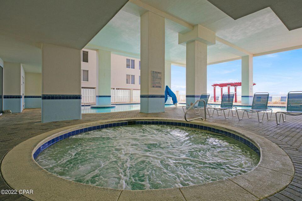 MAJESTIC BEACH TOWERS II - Residential